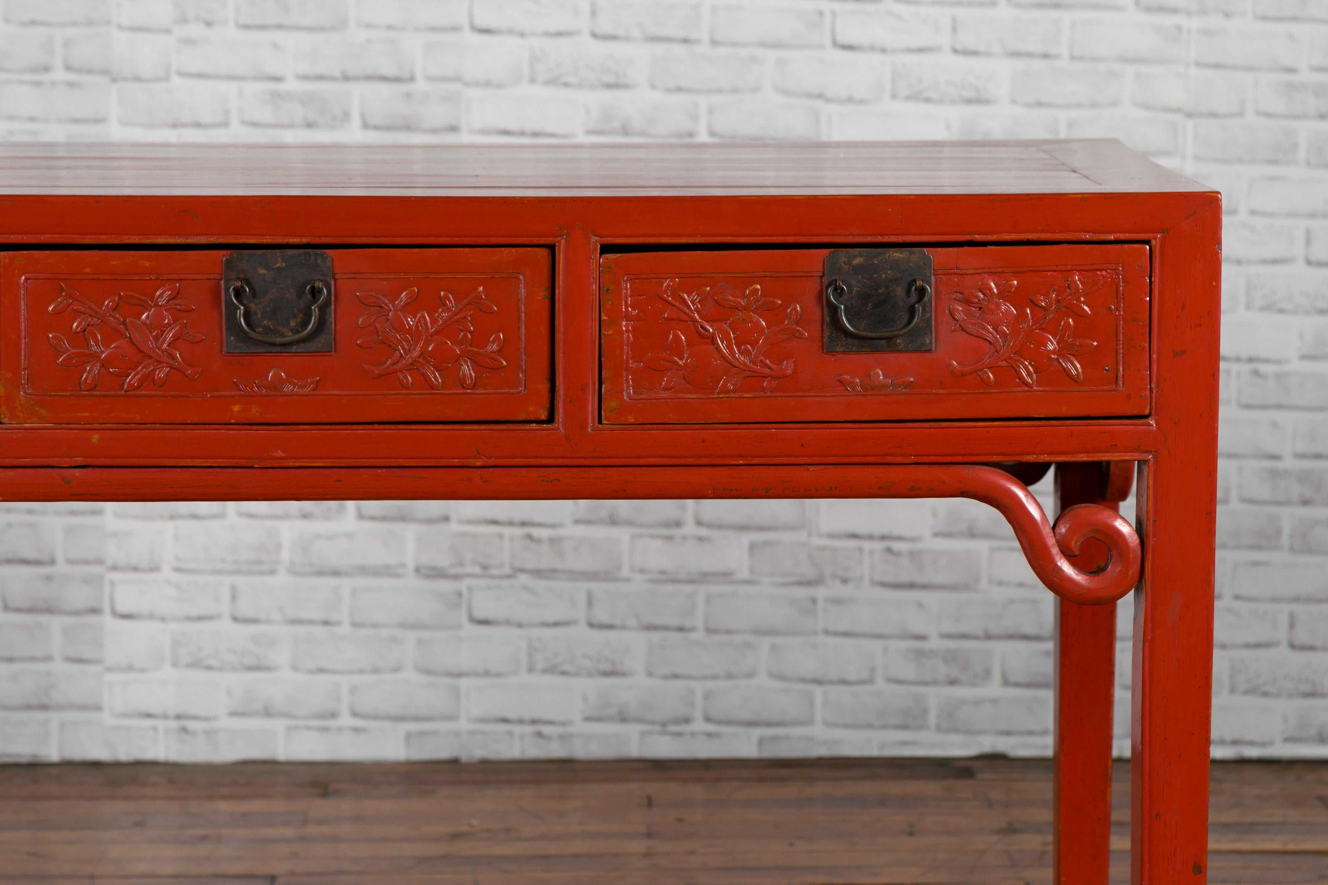 Chinese Qing Dynasty 19th Century Red Lacquered Desk with Floral Carved Drawers 1