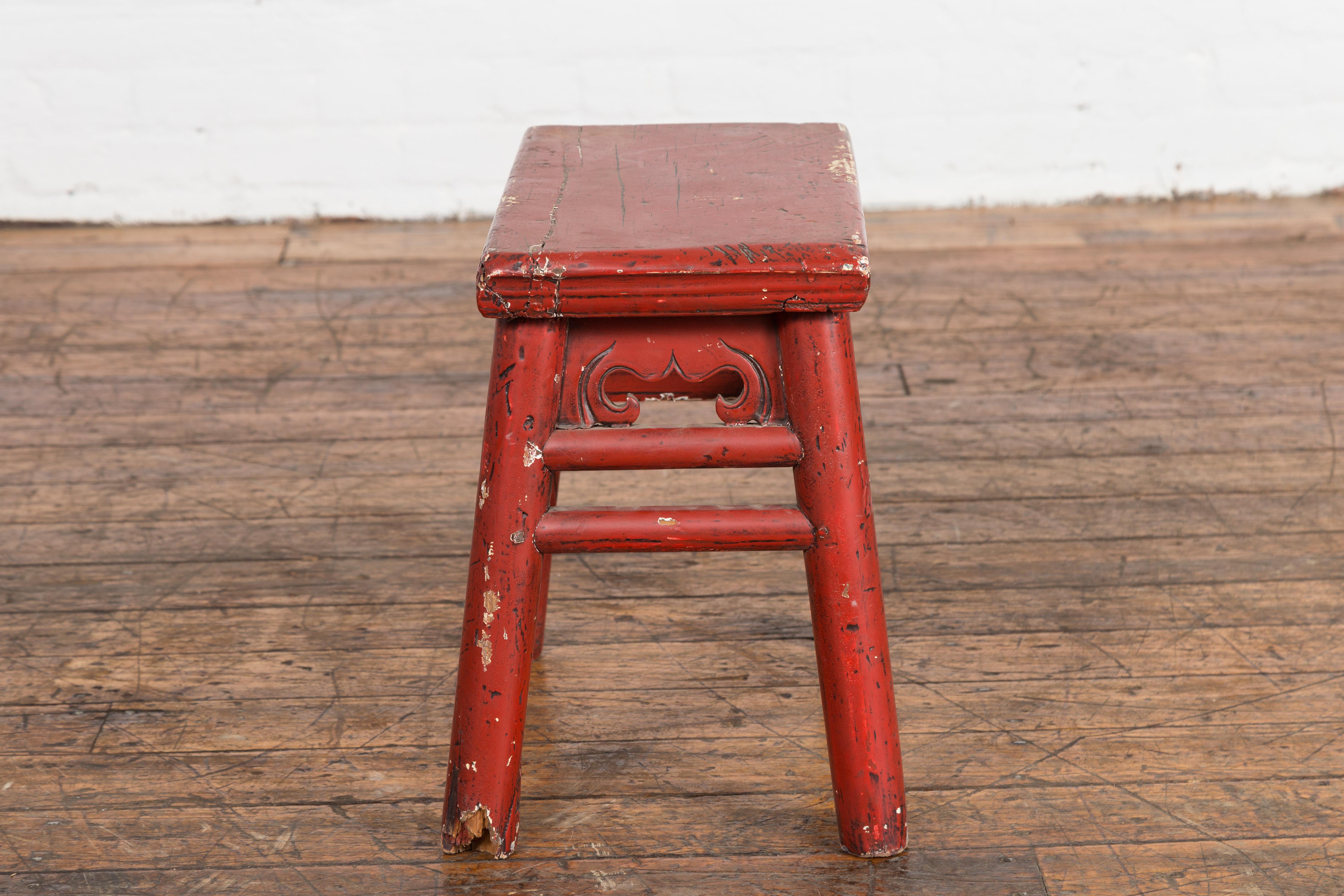 Chinese Qing Dynasty 19th Century Red Lacquered Stool with Carved Apron For Sale 10