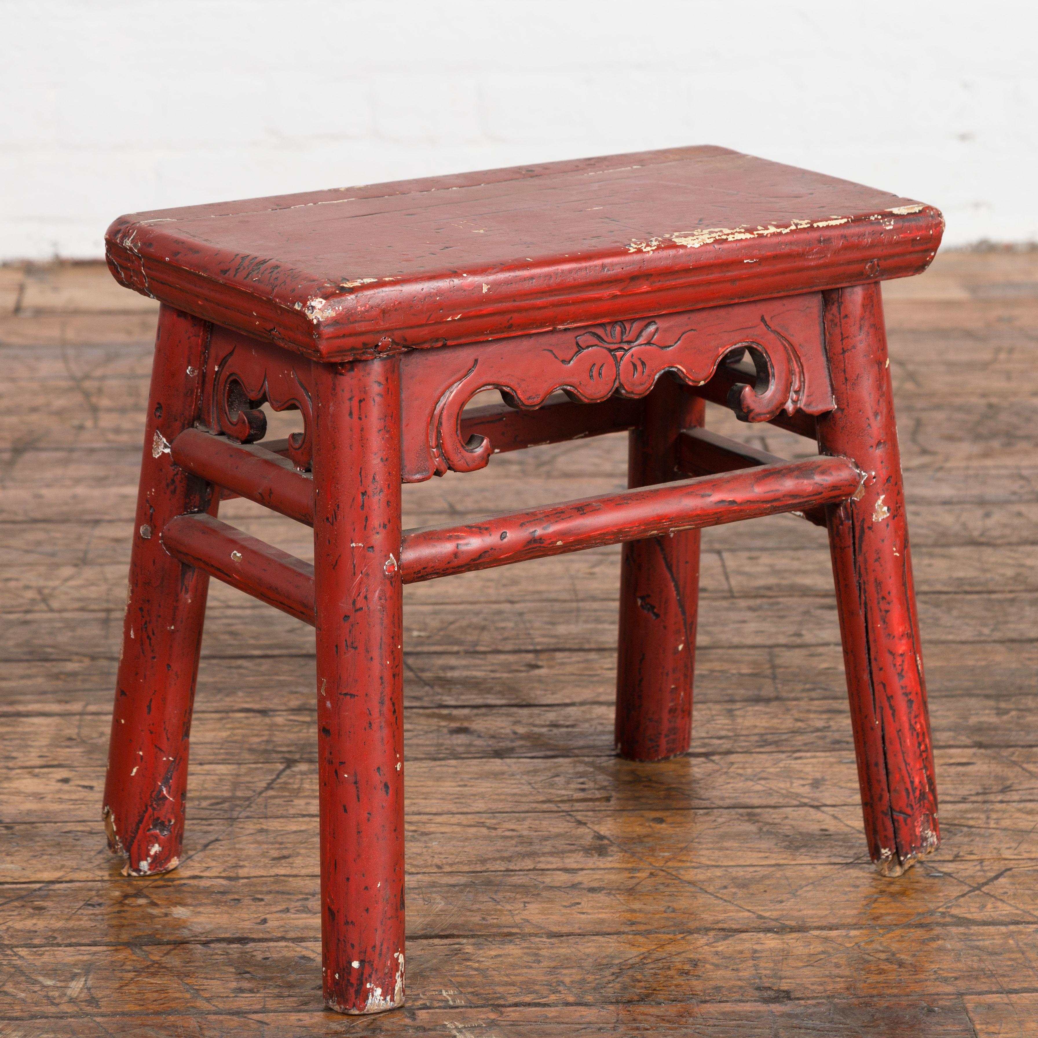 Chinese Qing Dynasty 19th Century Red Lacquered Stool with Carved Apron In Good Condition For Sale In Yonkers, NY