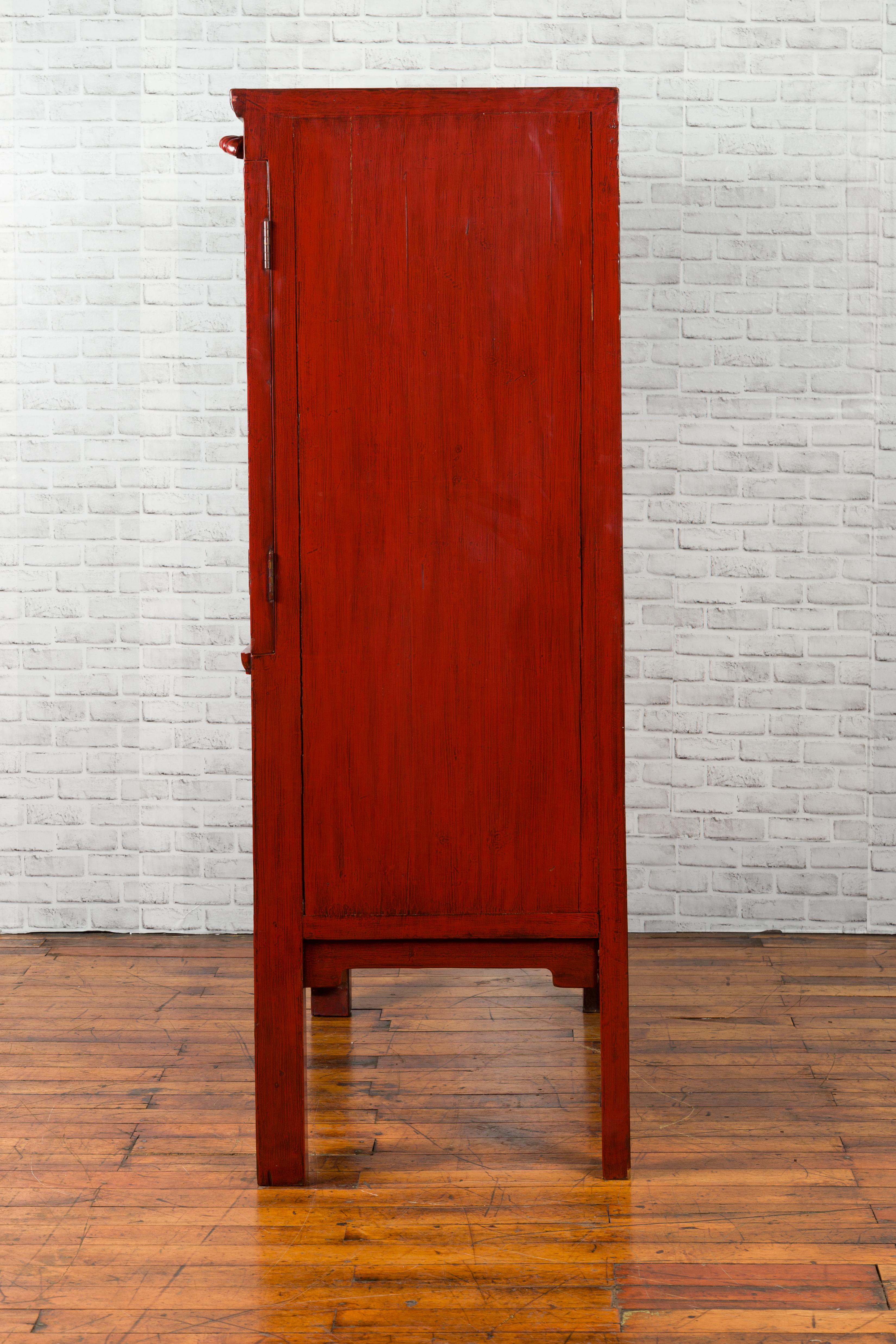 Chinese Qing Dynasty 19th Century Red Lacquered Wedding Cabinet with Medallion 9