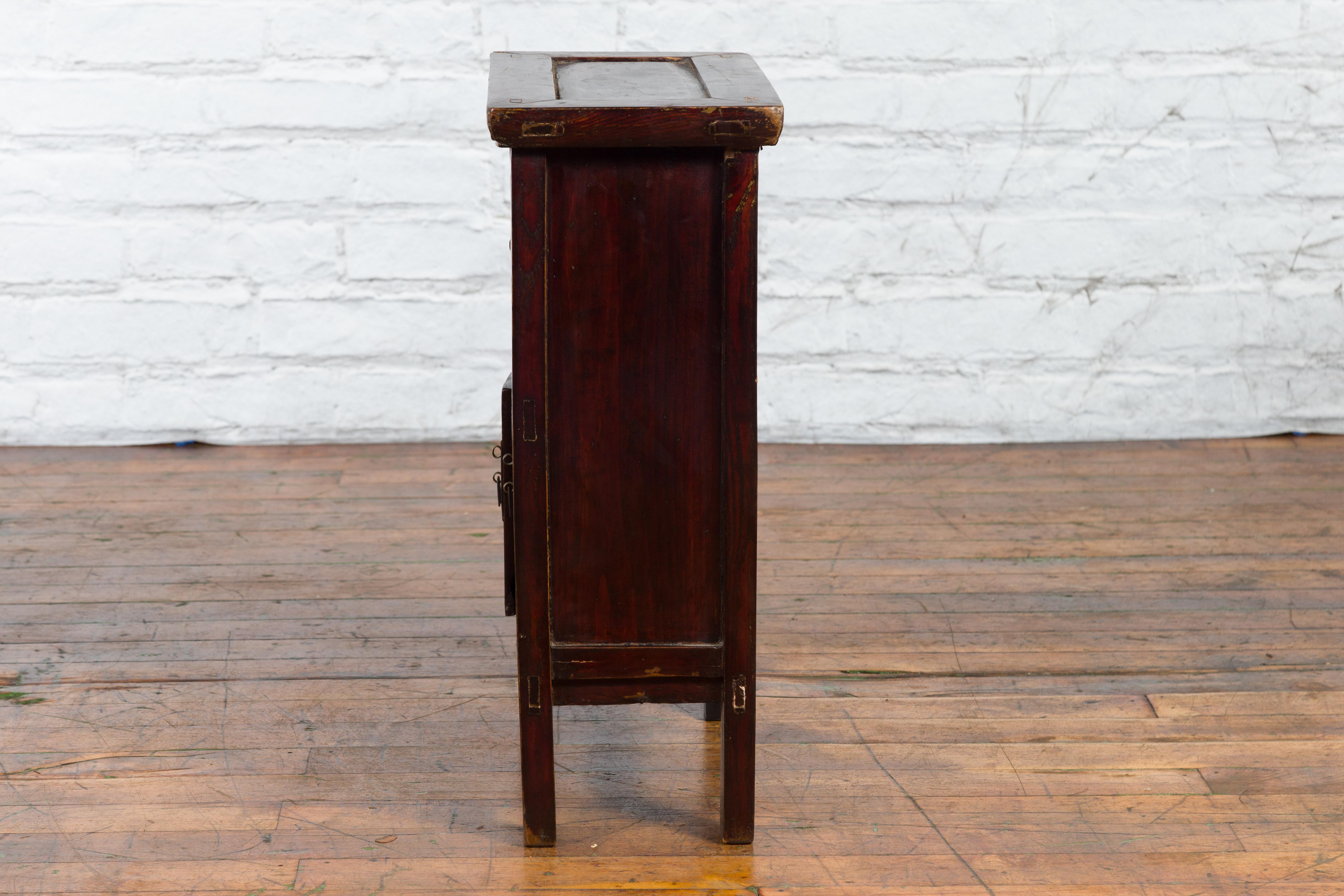 Chinese Qing Dynasty 19th Century Side Cabinet with Fretwork Shelf and Doors For Sale 8