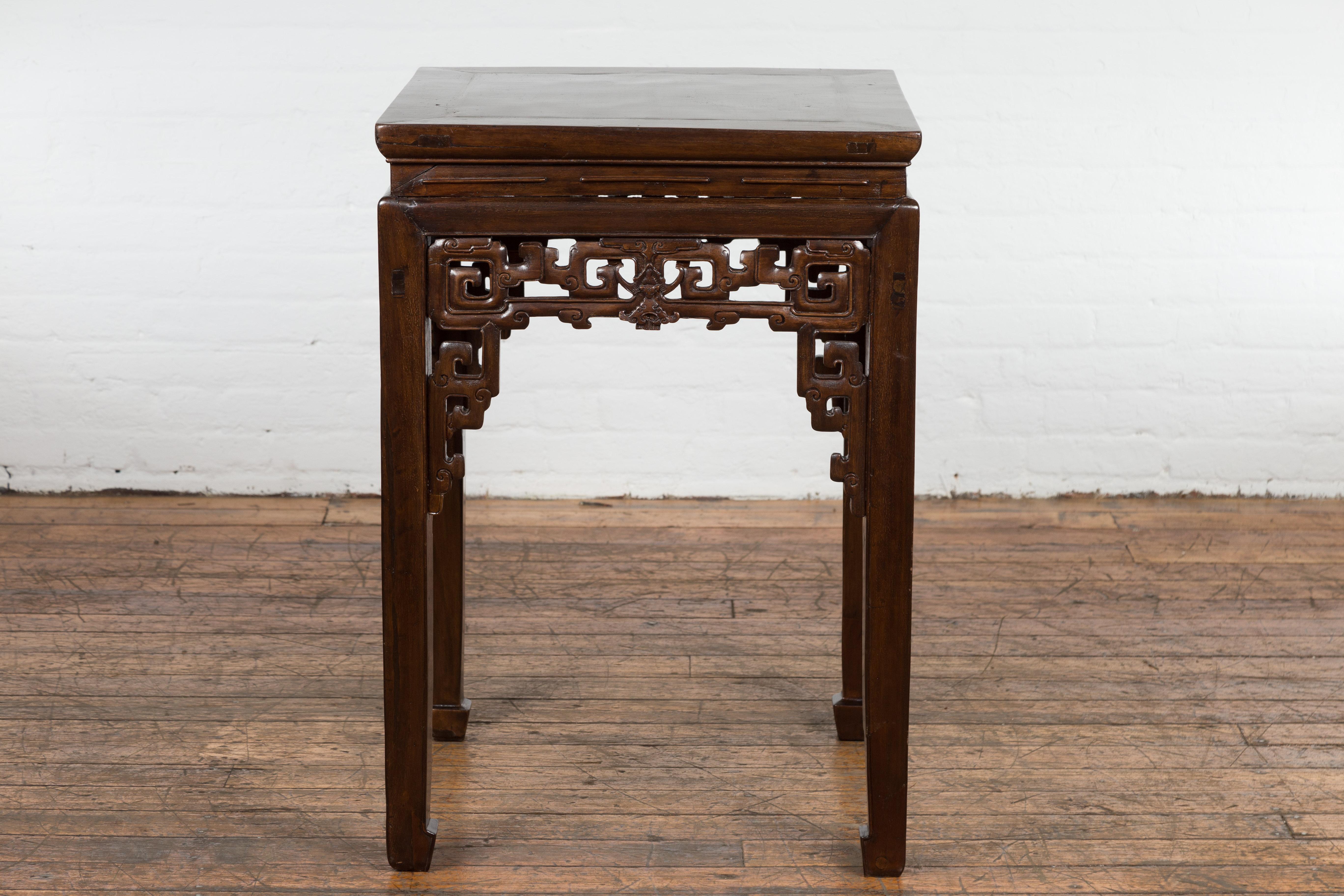 Chinese Qing Dynasty 19th Century Table with Carved Apron and Custom Lacquer For Sale 11