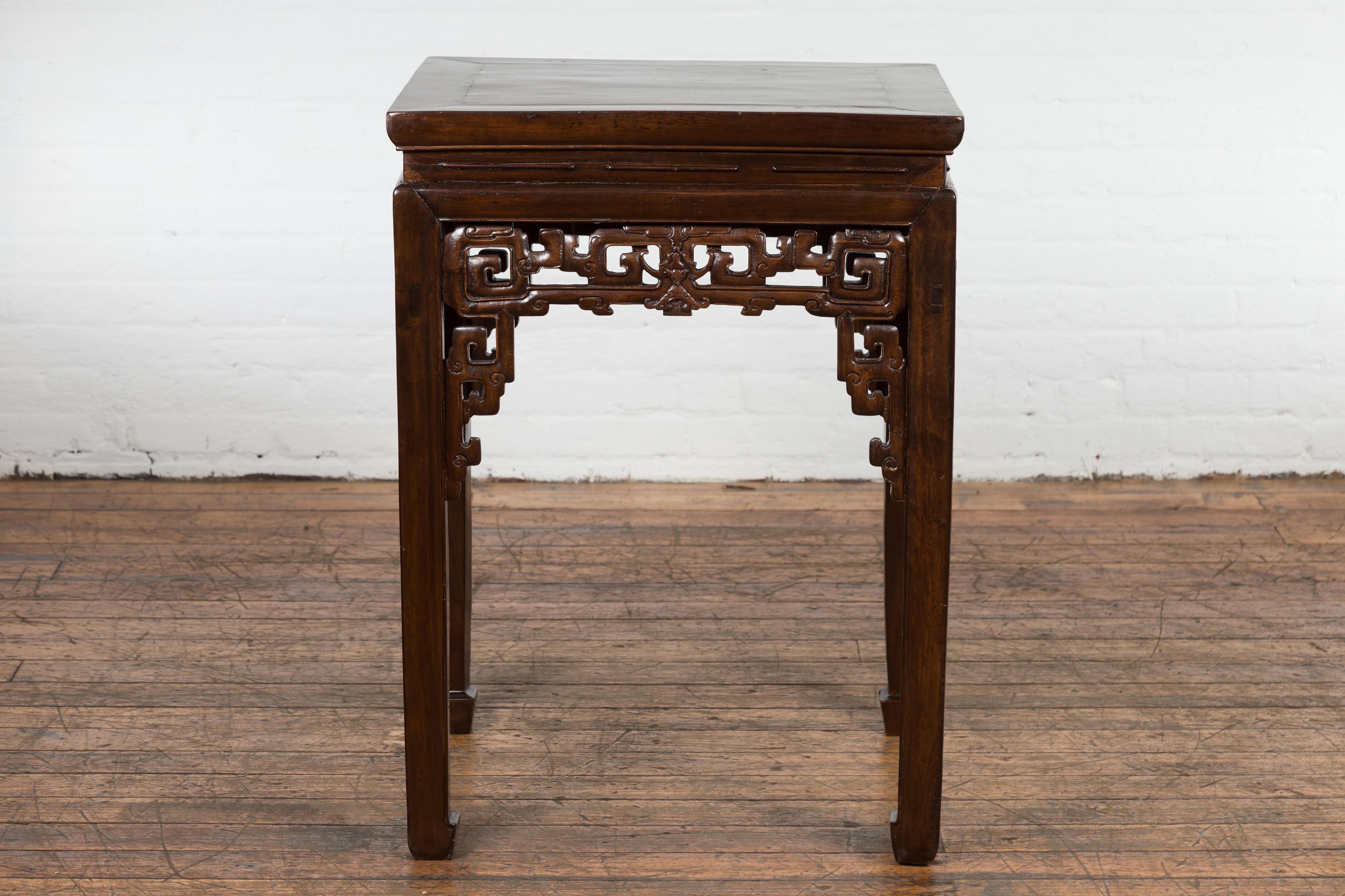 Chinese Qing Dynasty 19th Century Table with Carved Apron and Custom Lacquer For Sale 12