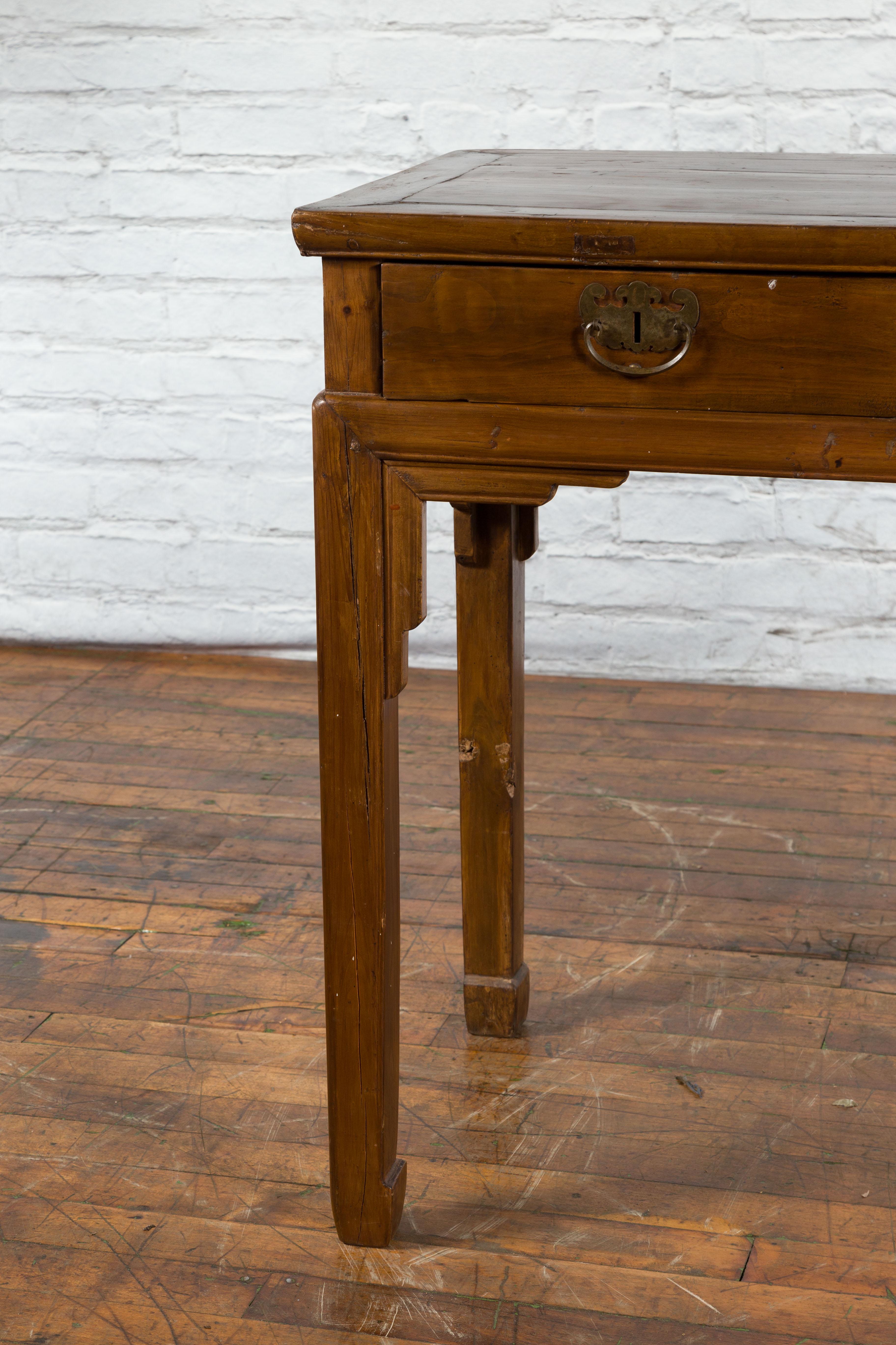 Chinese Qing Dynasty 19th Century Two-Drawer Desk with Bronze Butterfly Hardware For Sale 4