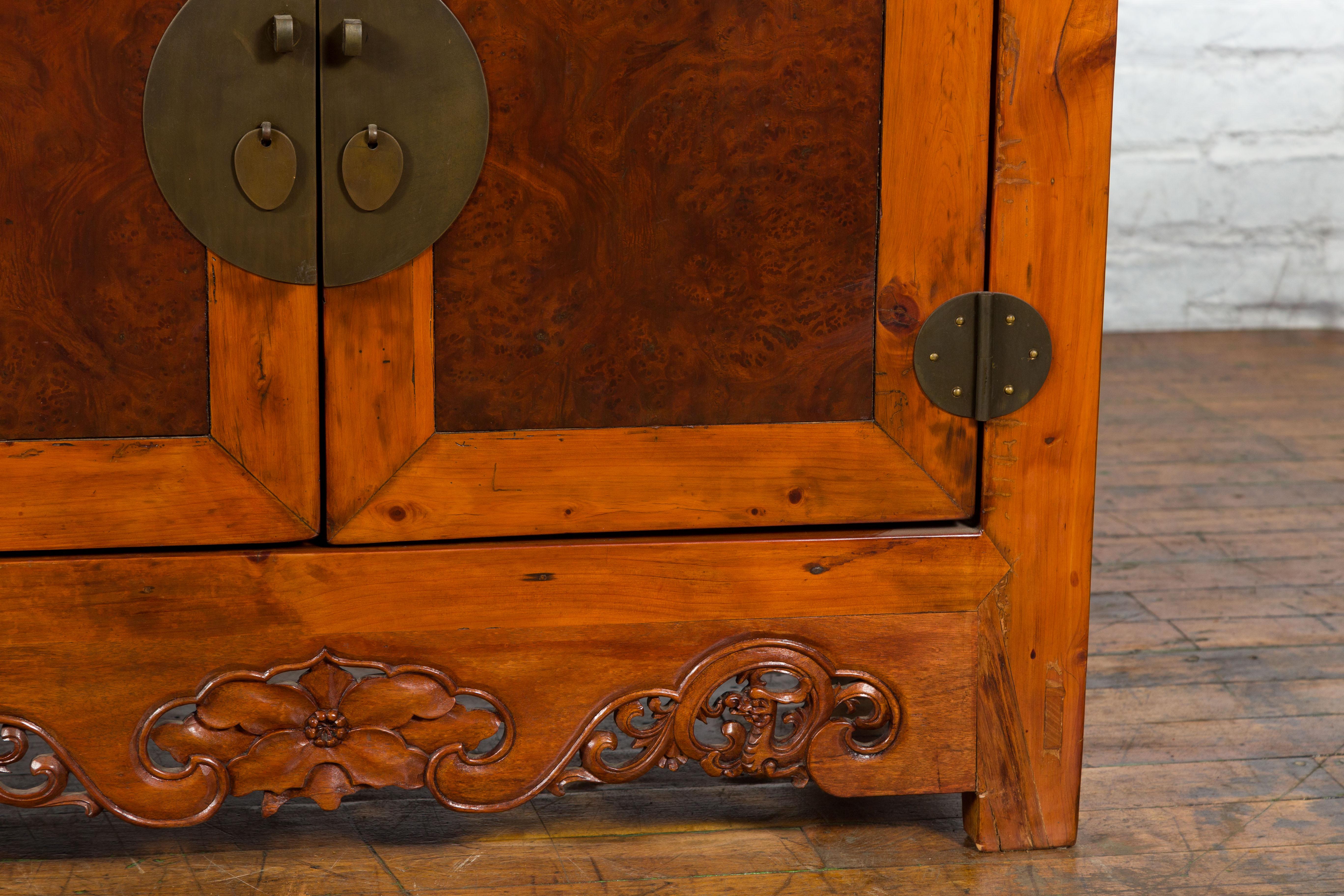 Chinese Qing Dynasty 19th Century Two-Toned Elm Cabinet with Burl Wood Accents For Sale 6