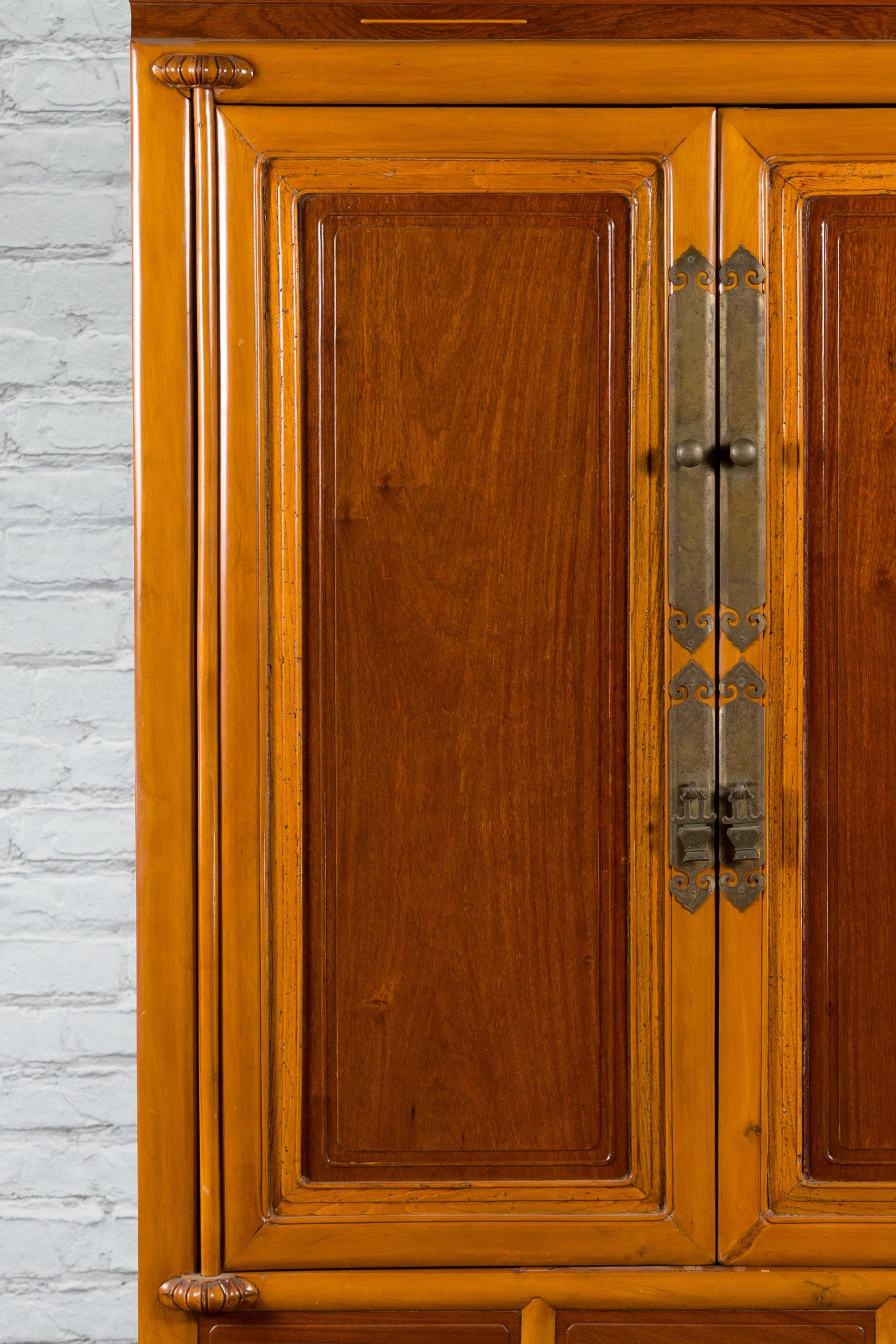 Chinese Qing Dynasty 19th Century Two-Toned Wooden Cabinet with Brass Hardware For Sale 9