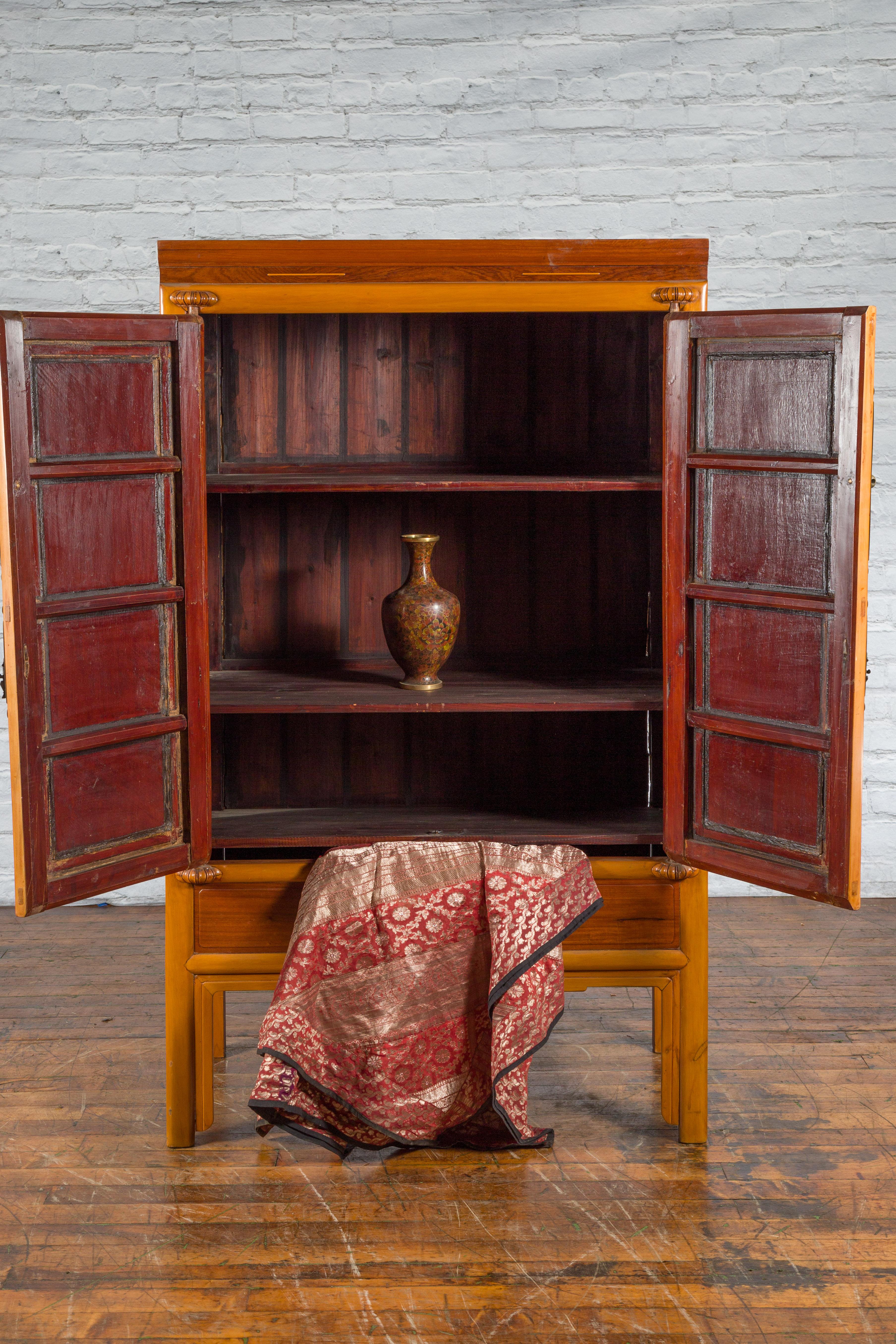 Chinese Qing Dynasty 19th Century Two-Toned Wooden Cabinet with Brass Hardware In Good Condition For Sale In Yonkers, NY
