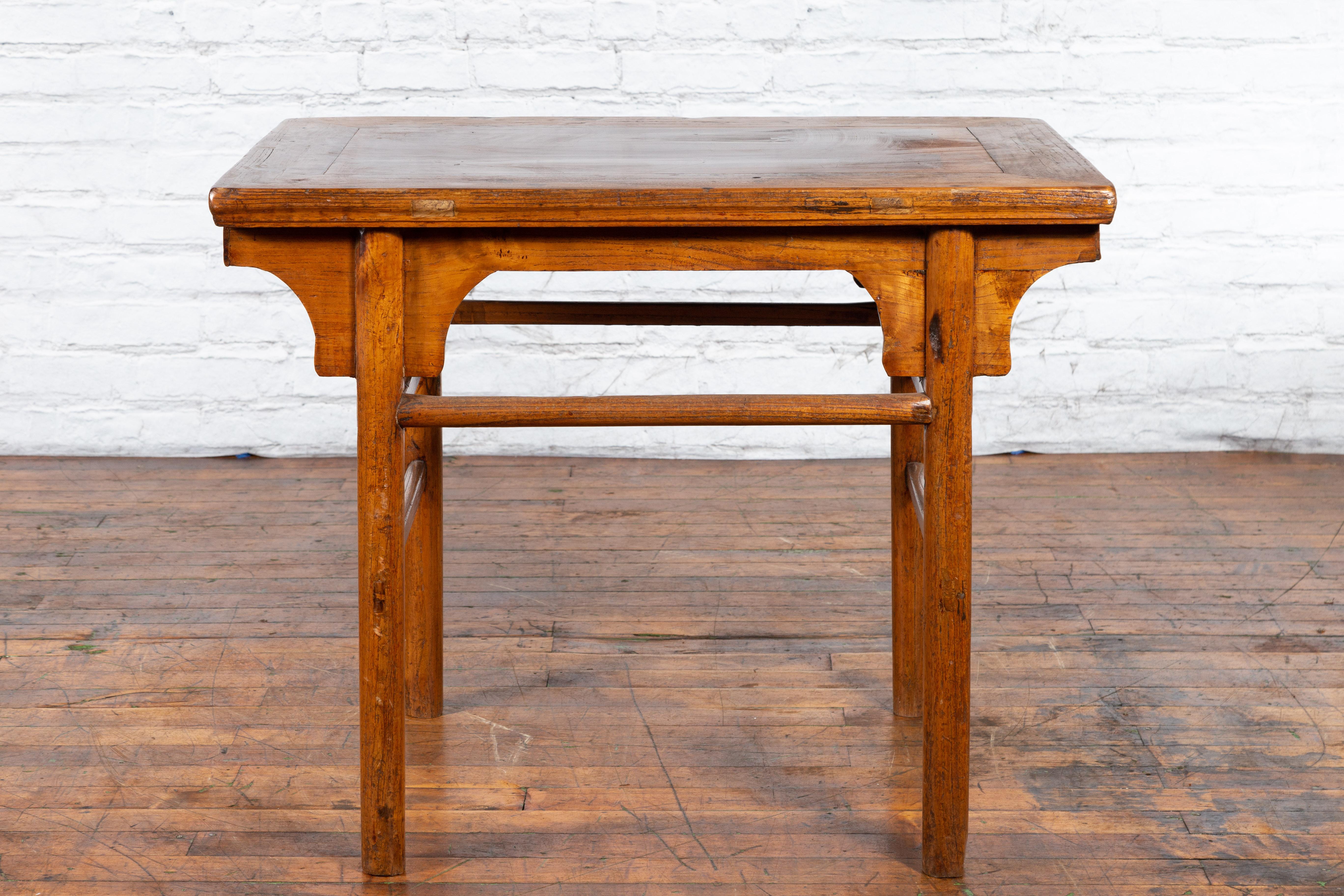 Chinese Qing Dynasty 19th Century Wine Console Table with Carved Apron For Sale 7