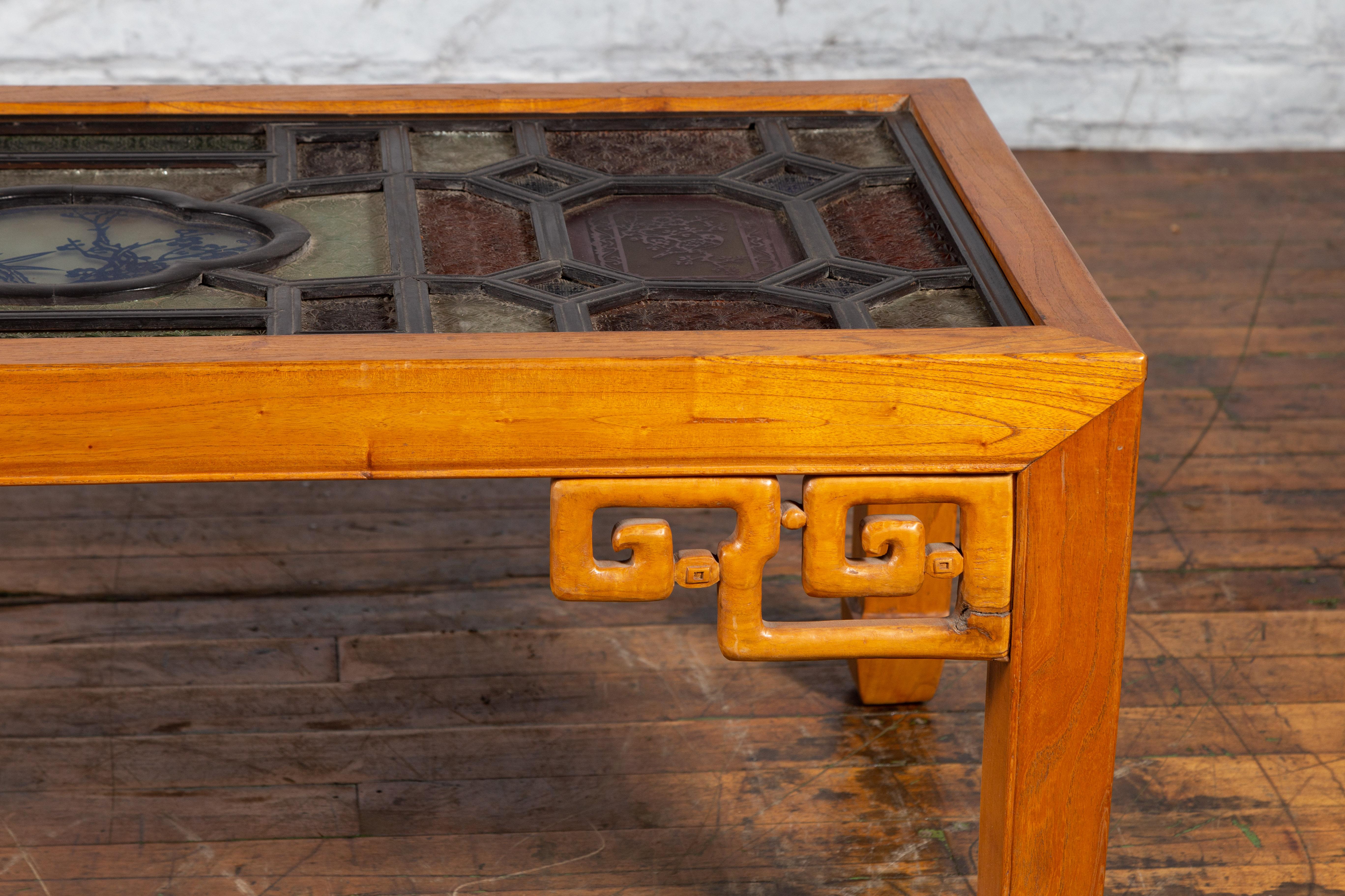 Chinese Qing Dynasty 19th Century Wooden Coffee Table with Stained Glass Top For Sale 2