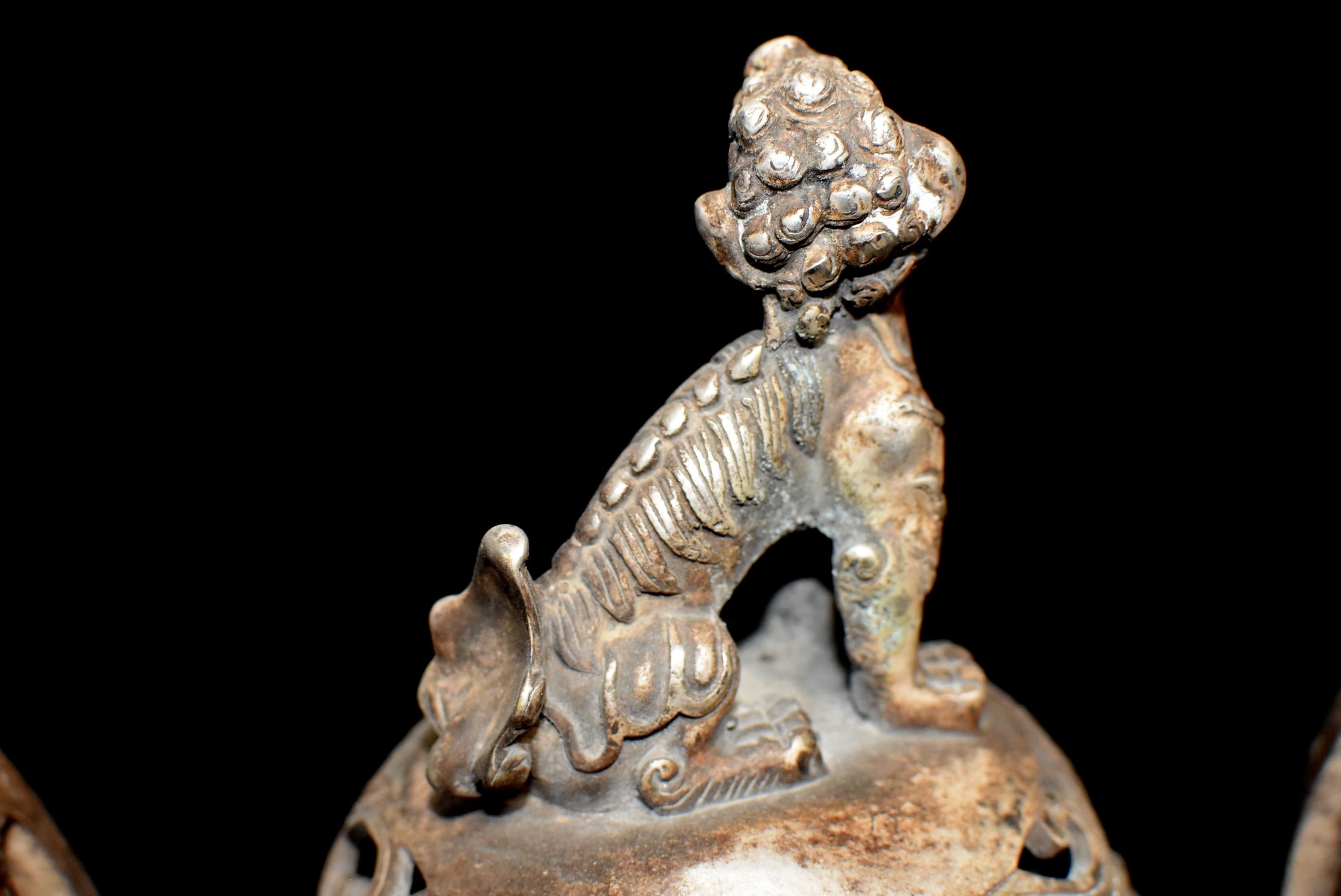 Chinese Qing Dynasty Censer with Foo Dog For Sale 4