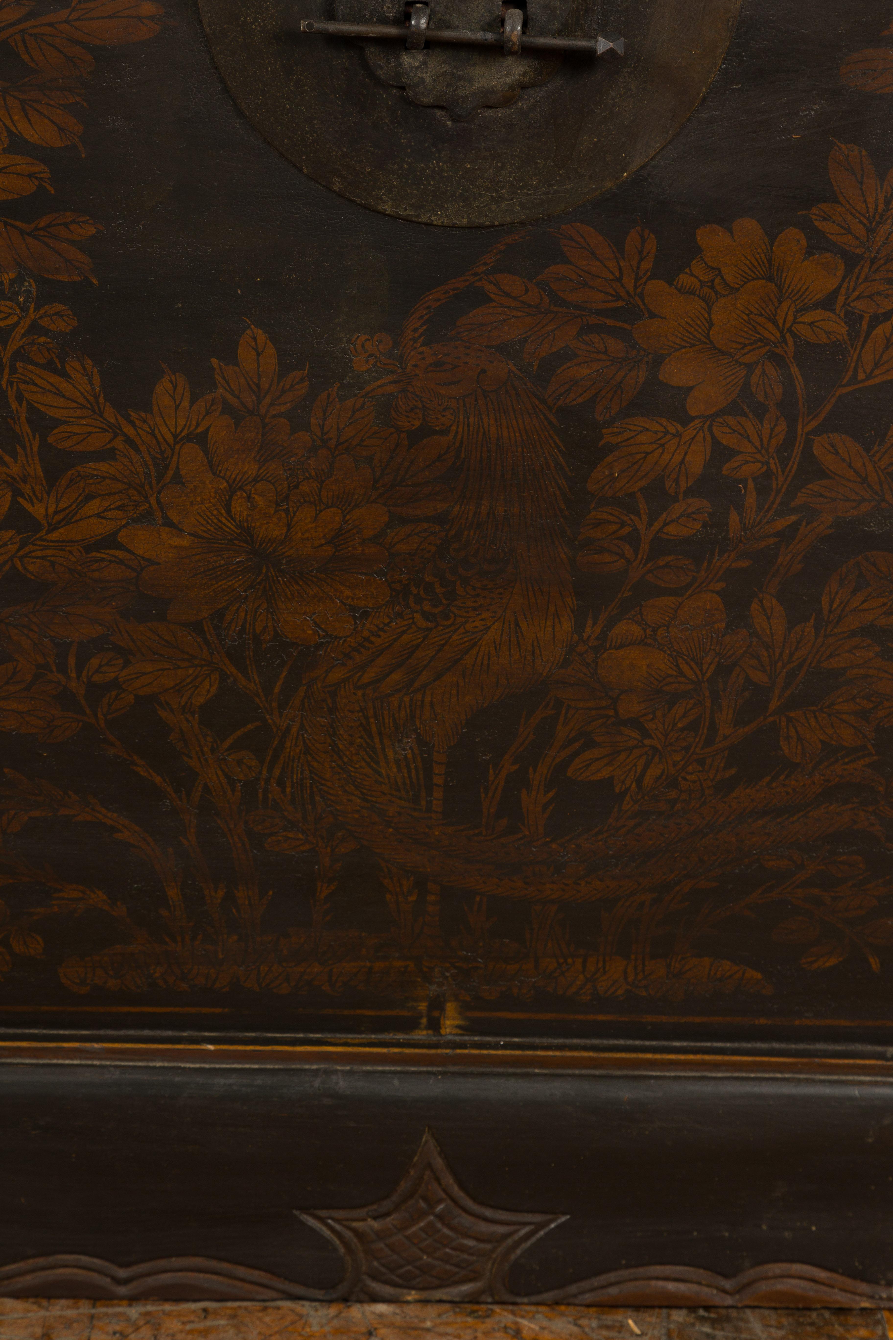 Laiton Coffre à couvertures de la dynastie chinoise Qing avec oiseaux et feuillages peints à la main