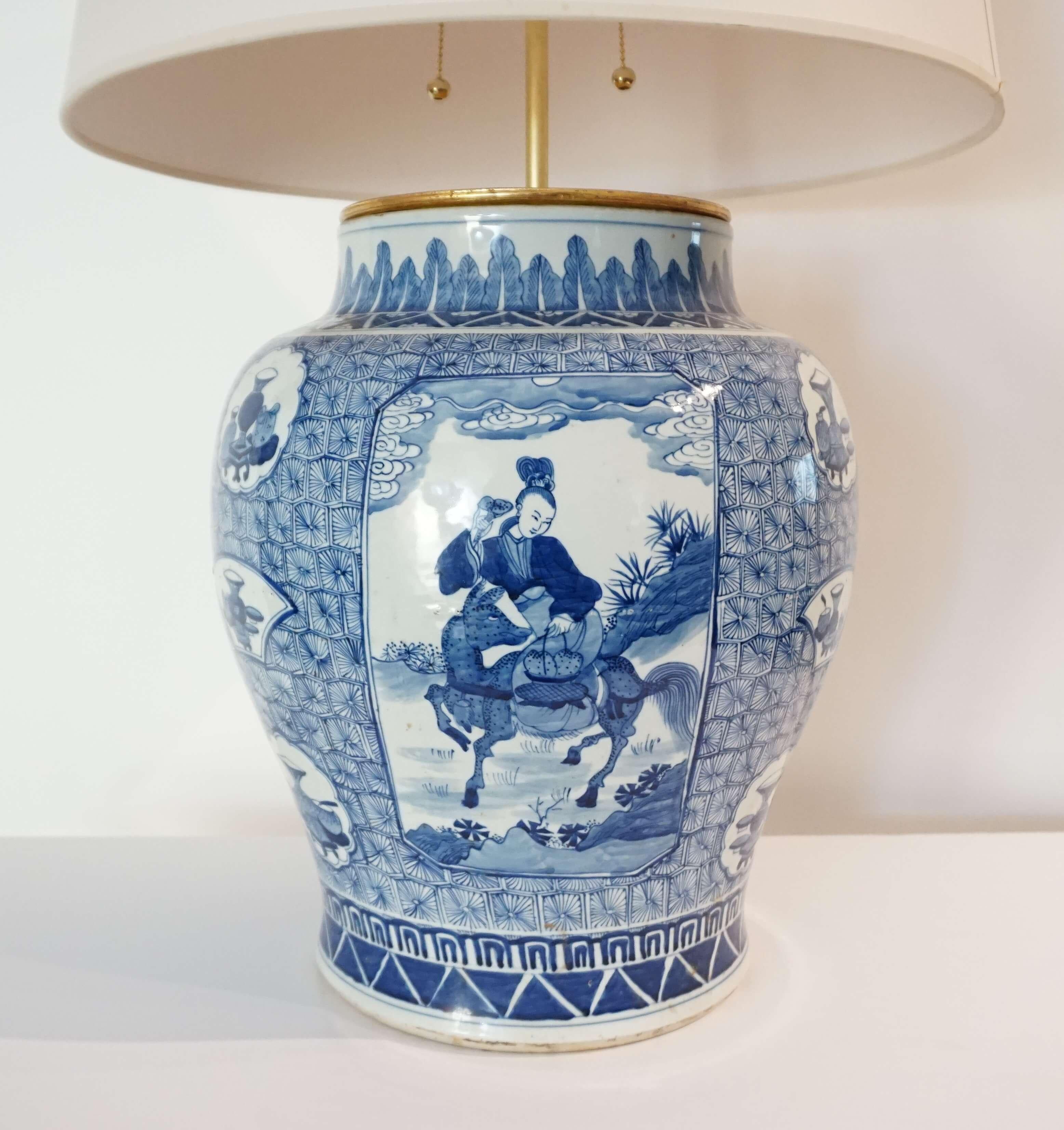 Brass Chinese Qing Dynasty Blue and White Jar Vase Table Lamp