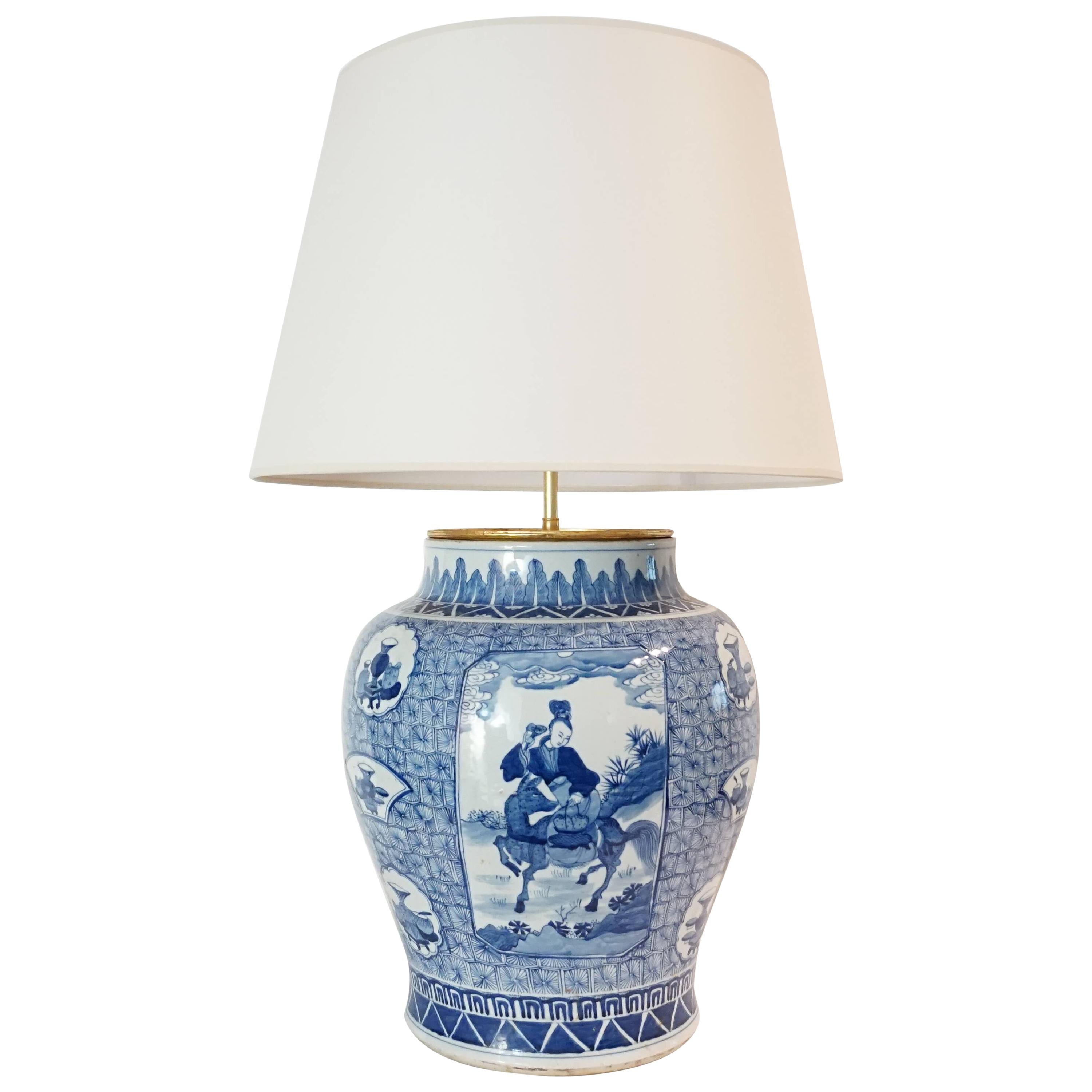 Chinese Qing Dynasty Blue and White Jar Vase Table Lamp