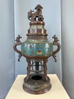 Japanese Taishō Period Bronze Champlevé Censer with Komainu Figure Lid, c. 1915