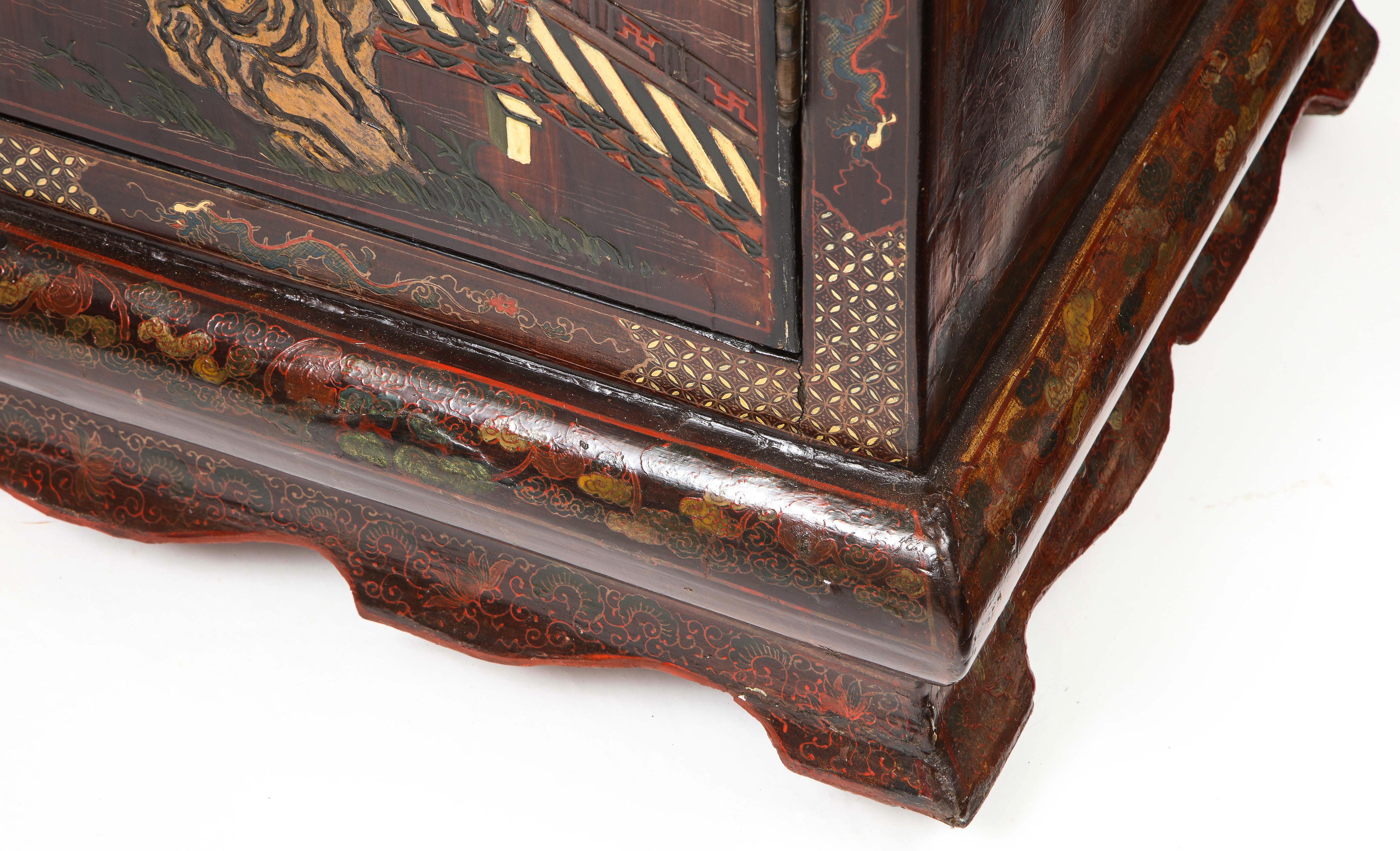 Chinese Qing Dynasty Brown Coromandel Lacquer Cabinet 6