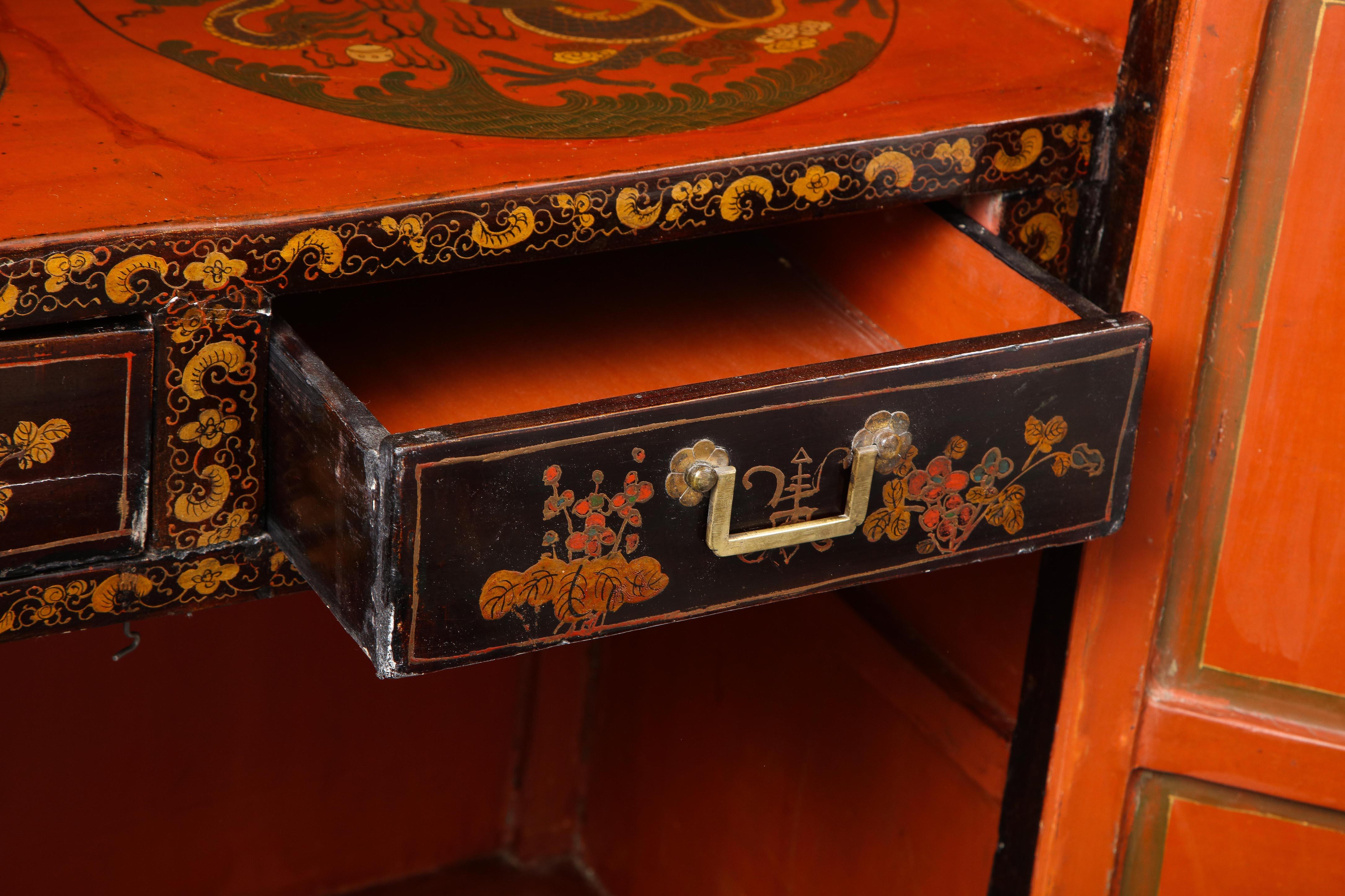 Chinese Qing Dynasty Brown Coromandel Lacquer Cabinet 2