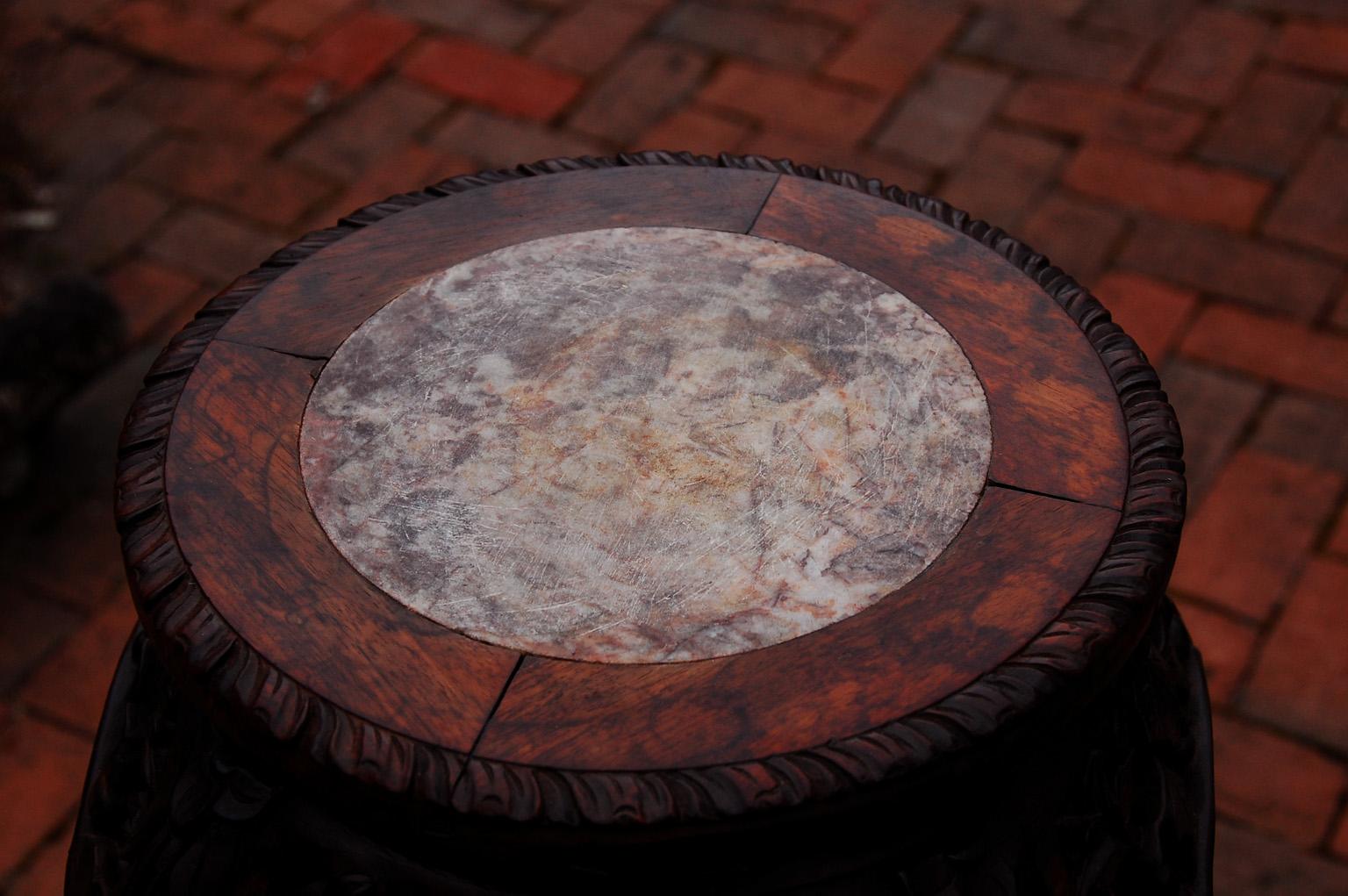 Chinese Qing Dynasty Carved Pedestal with Rose Marble Inset In Good Condition For Sale In Wells, ME