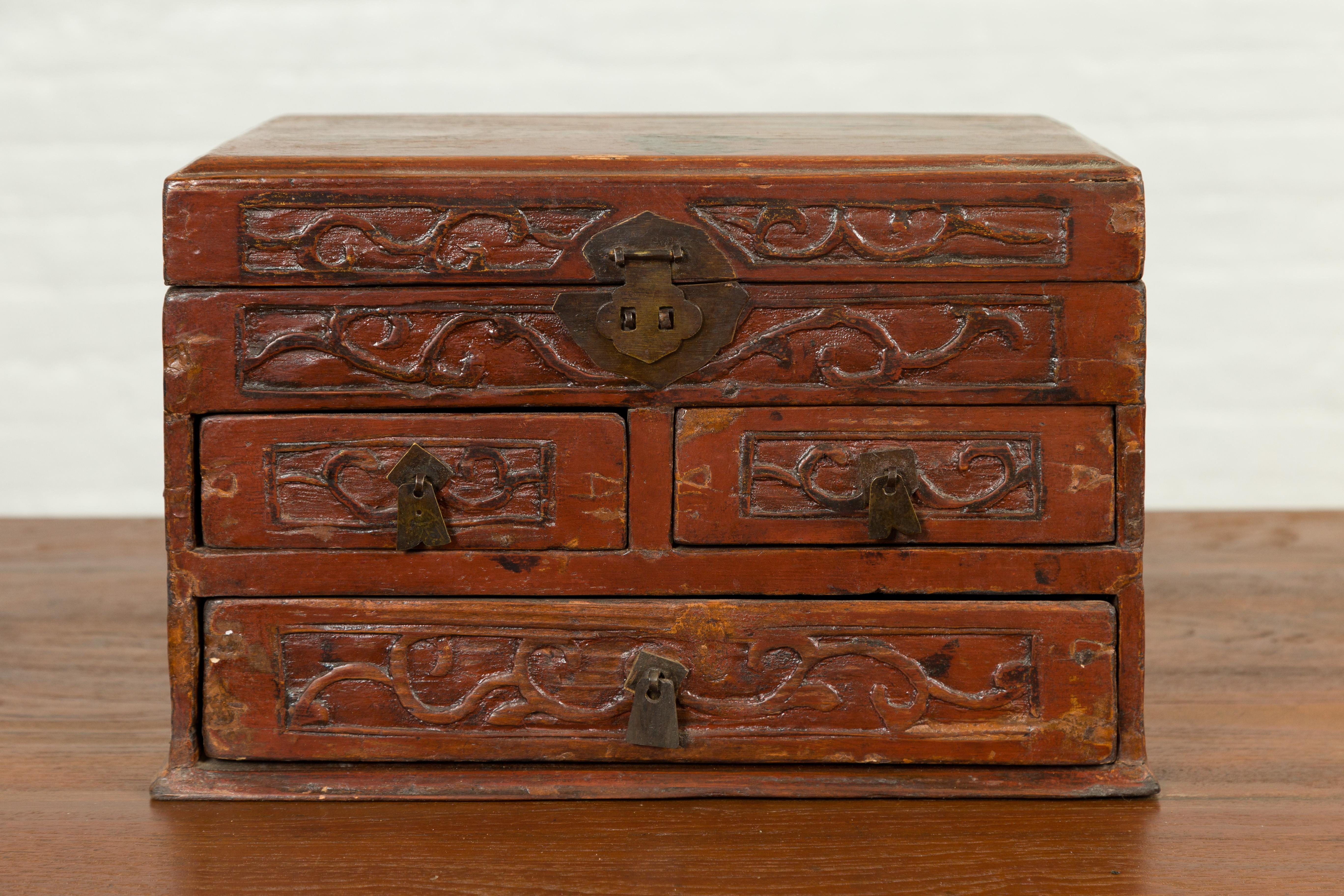 Chinese Qing Dynasty Carved Wooden Jewelry Chest with Lidded Top and Drawers In Good Condition In Yonkers, NY