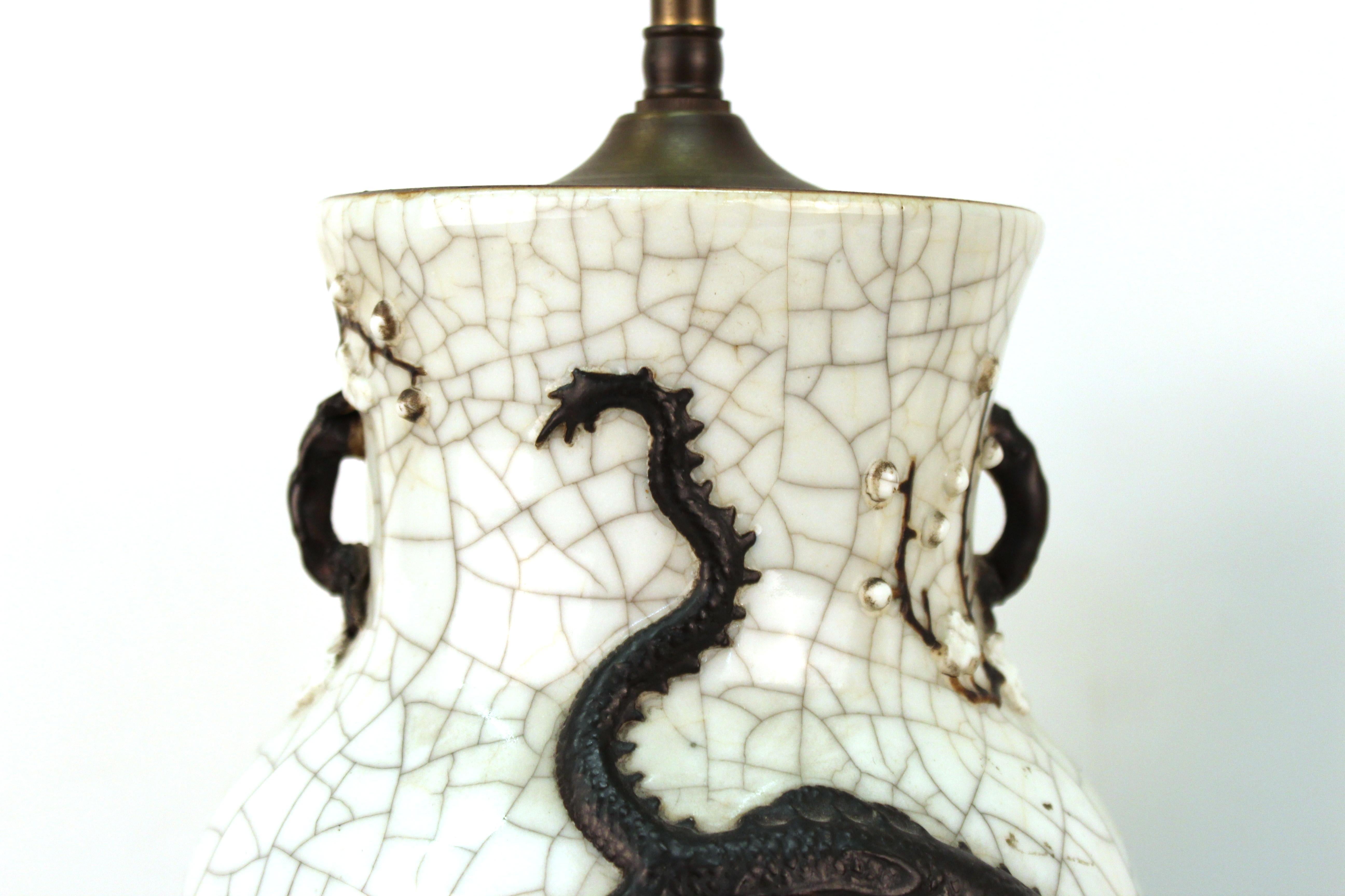 Chinese Qing Dynasty Crackle Glaze Dragon Vase Table Lamps 3