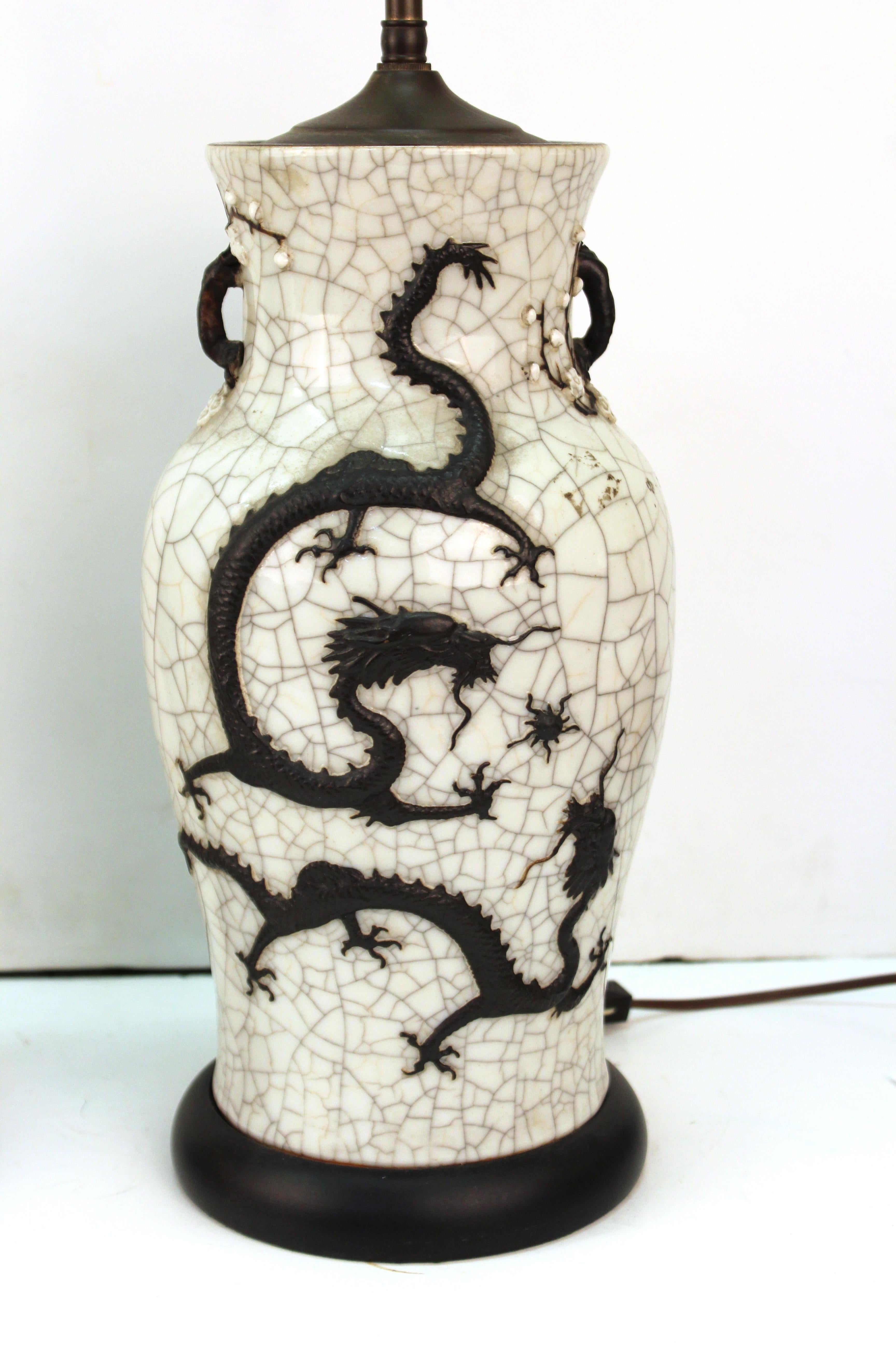 Chinese Qing Dynasty Crackle Glaze Dragon Vase Table Lamps In Good Condition In New York, NY