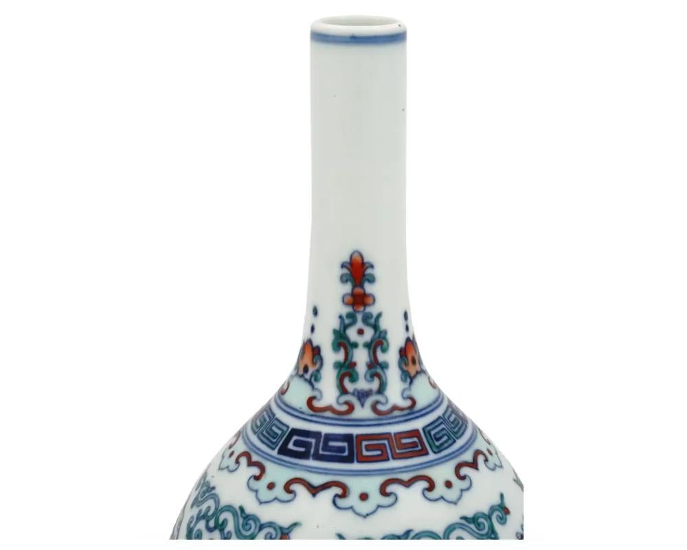 Chinese Qing Dynasty Doucai Lotus Porcelain Vase 2