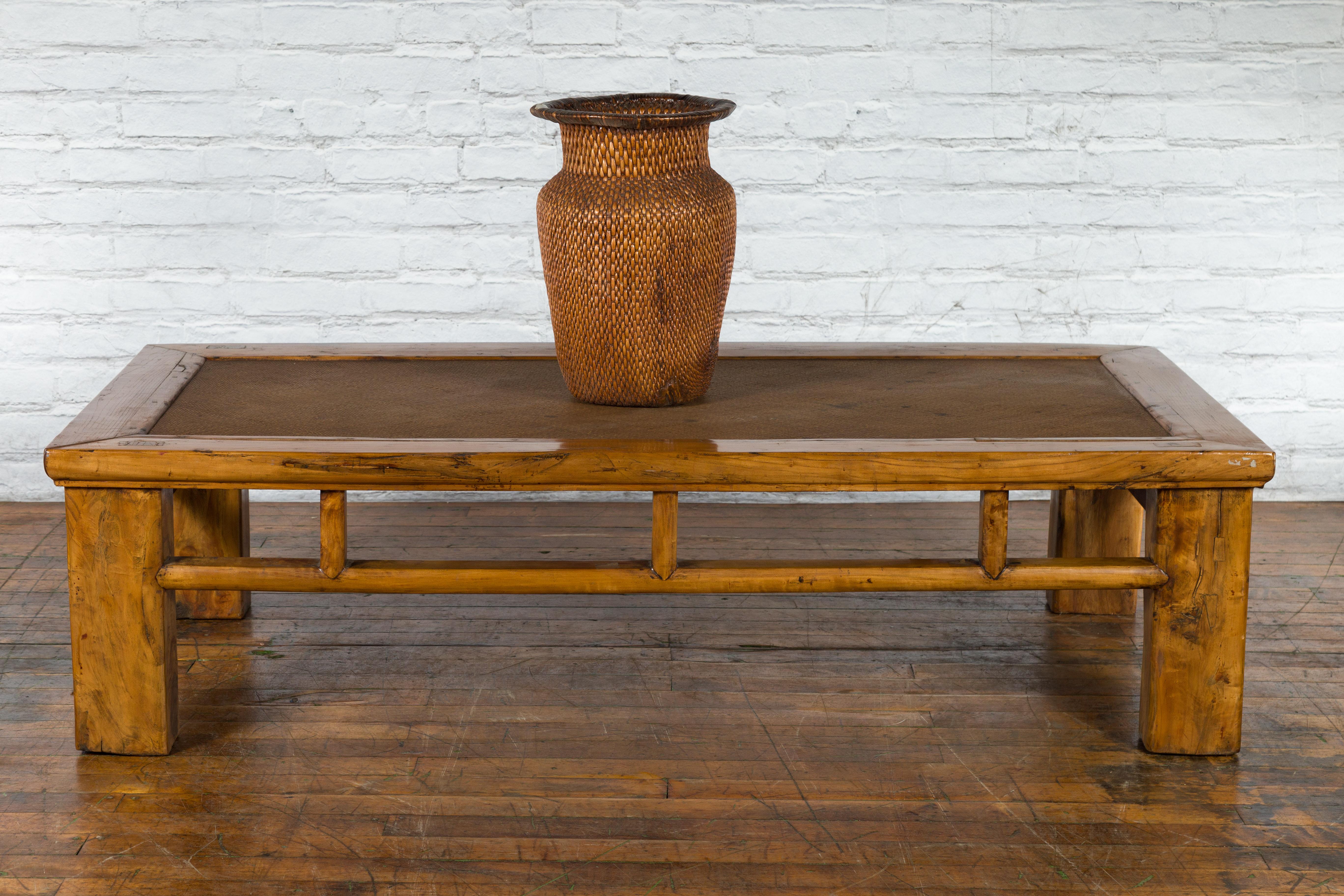 Chinese Qing Dynasty Elm Lohan Bed Coffee Table with Hand-Woven Rattan Top In Good Condition For Sale In Yonkers, NY