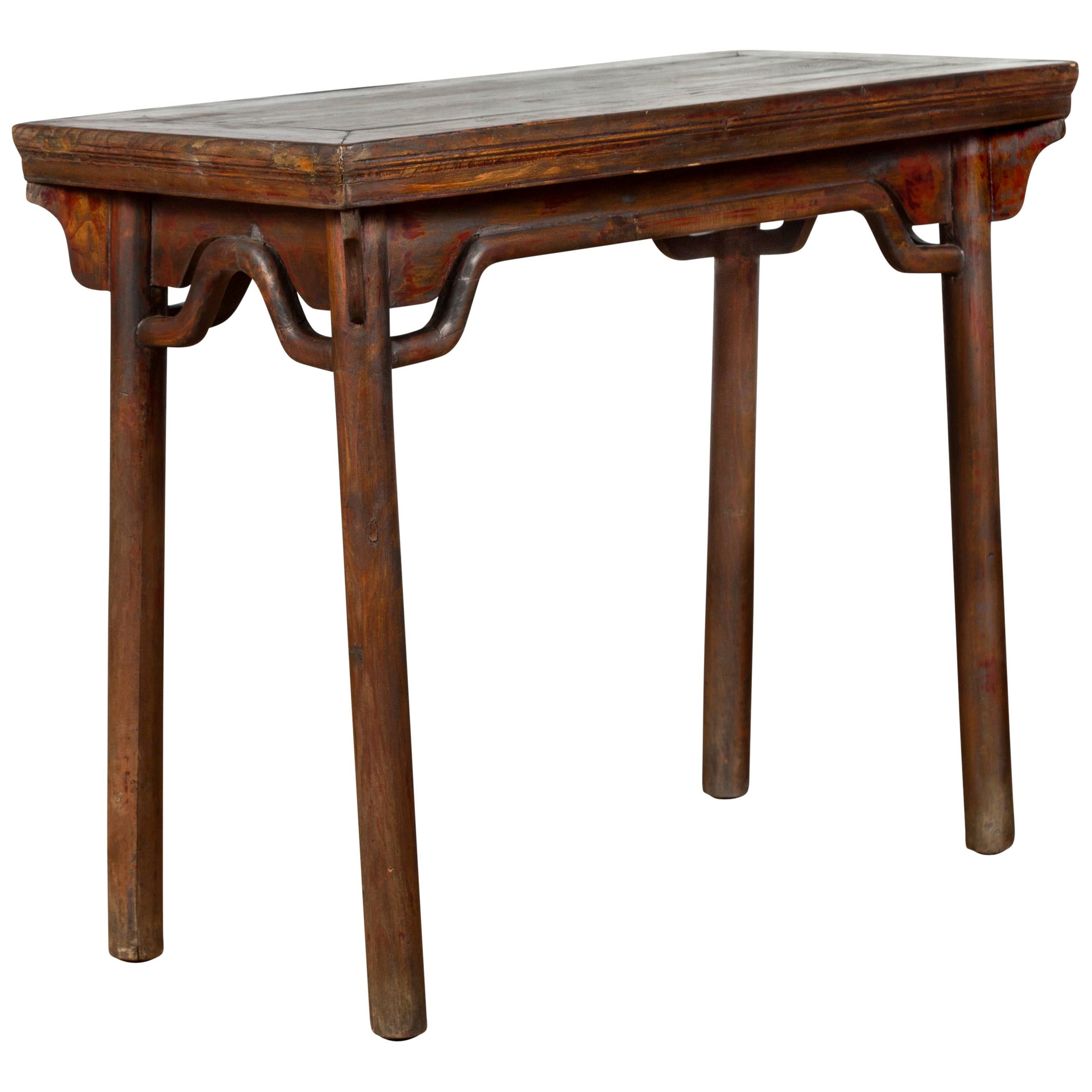 Chinese Qing Dynasty Elm Wine Table with Humpbacked Apron and Carved Spandrels For Sale