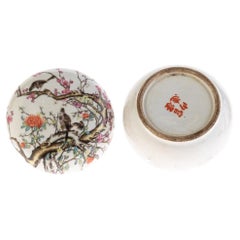 Antique Chinese Qing Dynasty Famille Rose Porcelain Lidded Box 19th Century