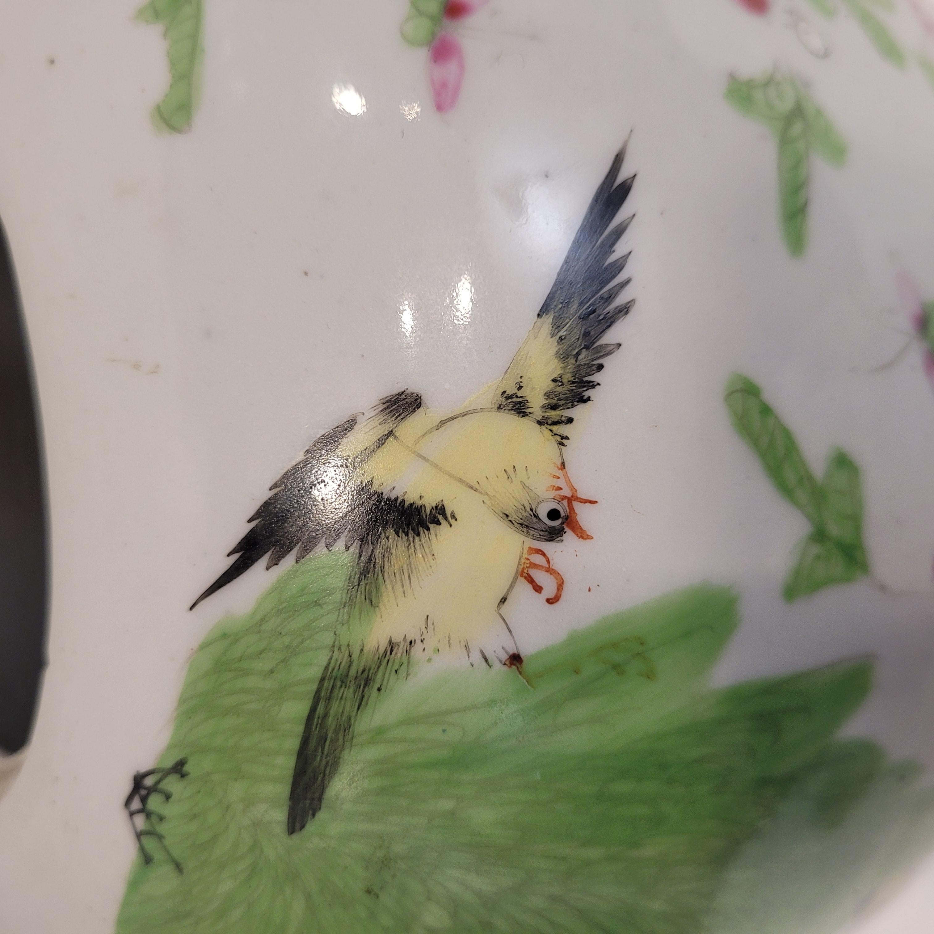 Vaso di zenzero verde e rosa della dinastia Qing cinese 
