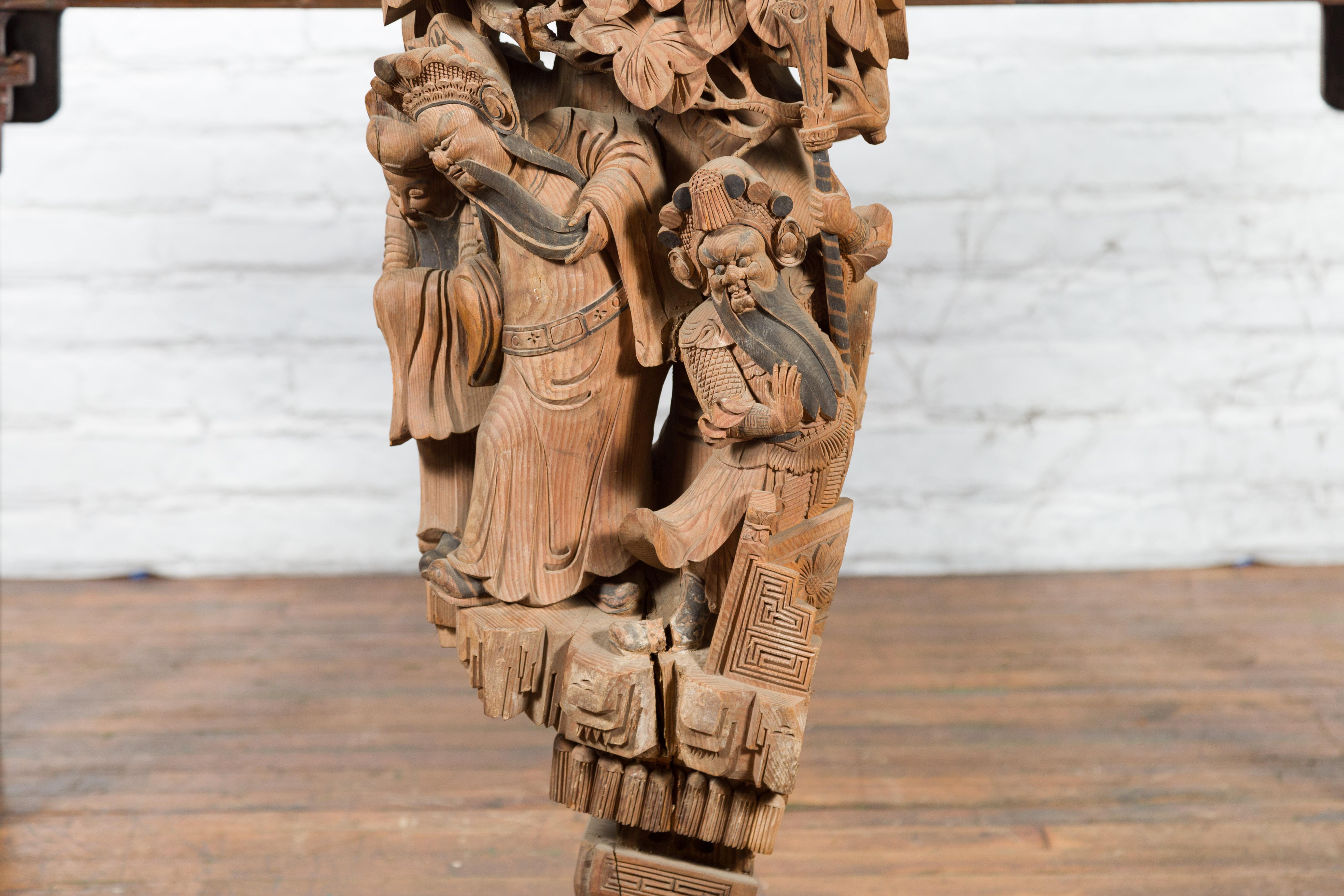 19th Century Chinese Qing Dynasty Hand-Carved Wooden Temple Corbel with Detailed Figures For Sale