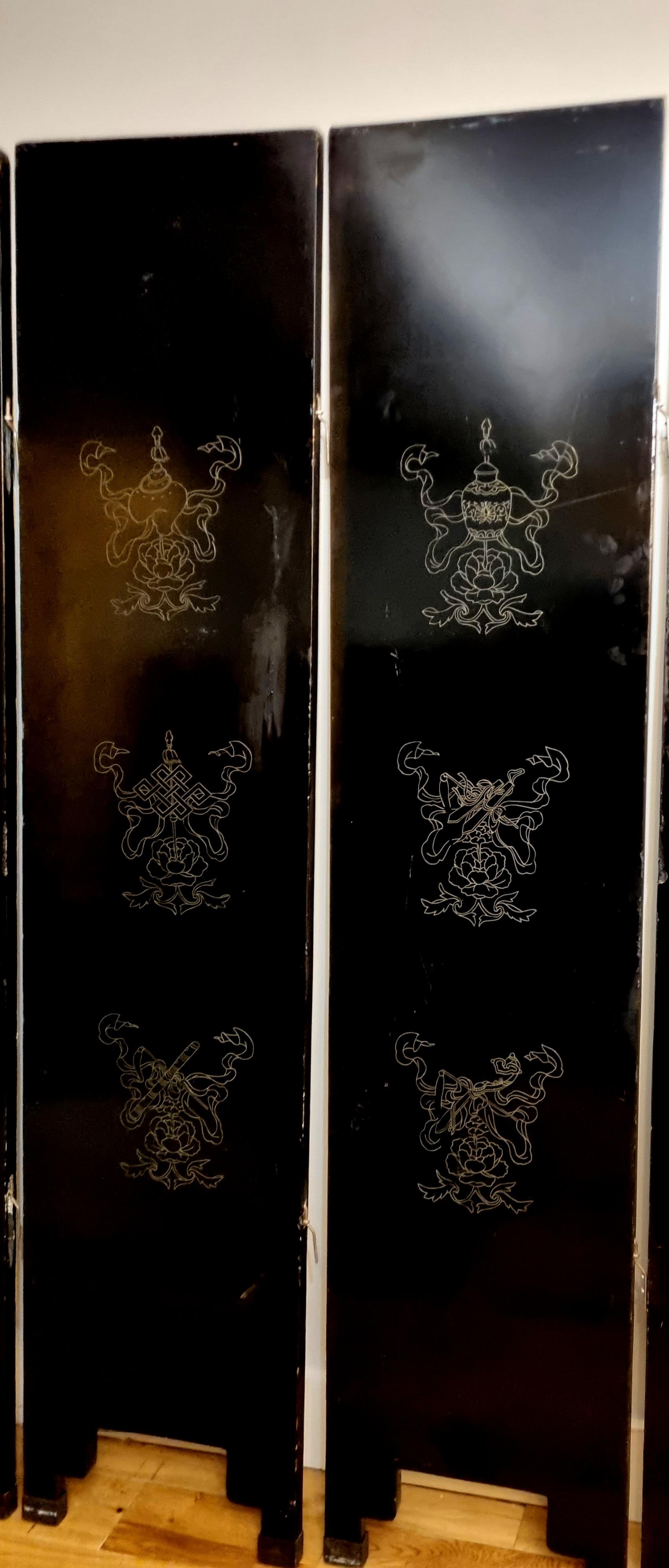 Chinese Qing Dynasty Lacquered Six-Panel Screen  For Sale 3