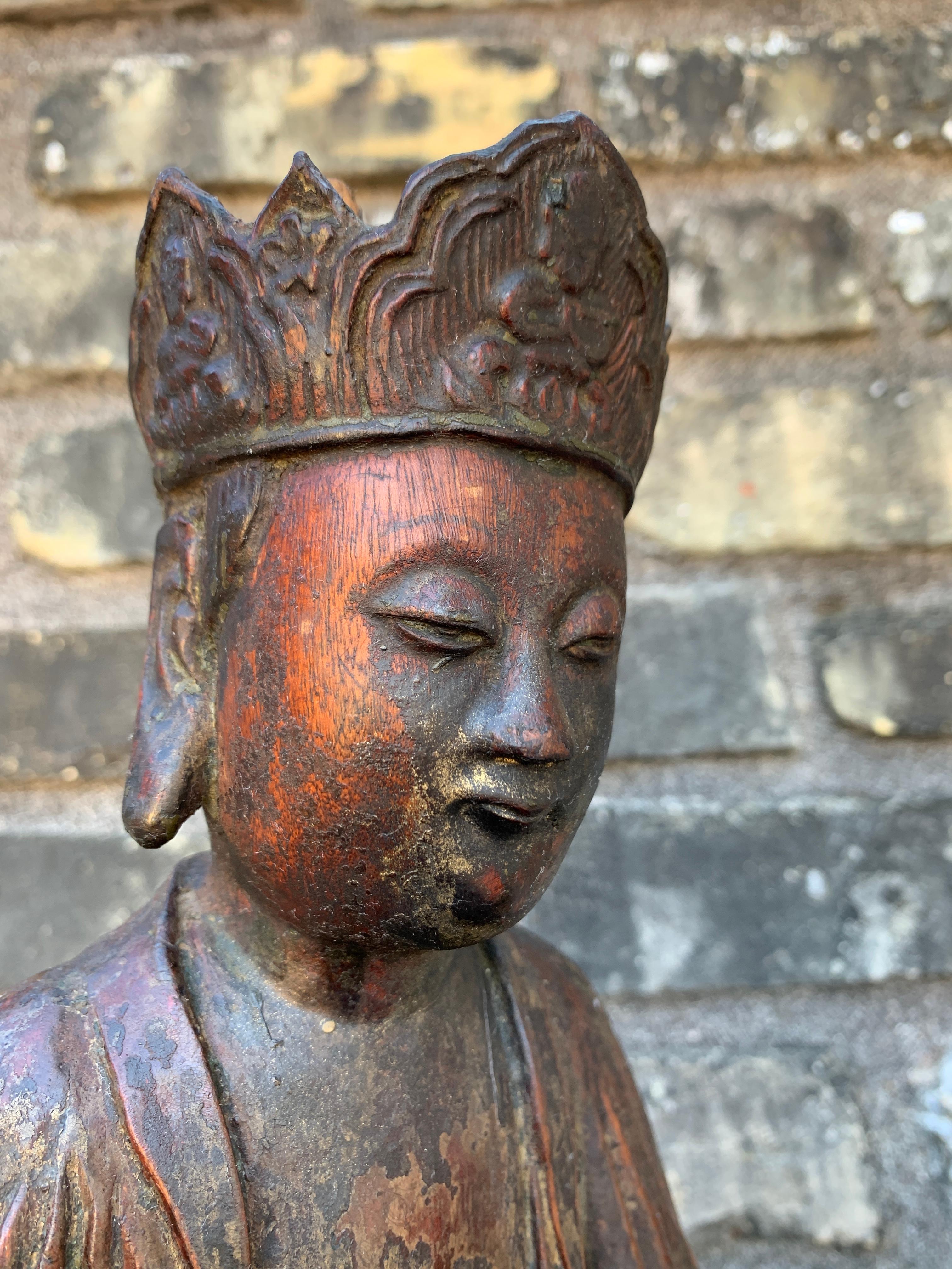 Chinese Qing Dynasty Lacquered Wood Guanyin, 18th Century, Southern China For Sale 4