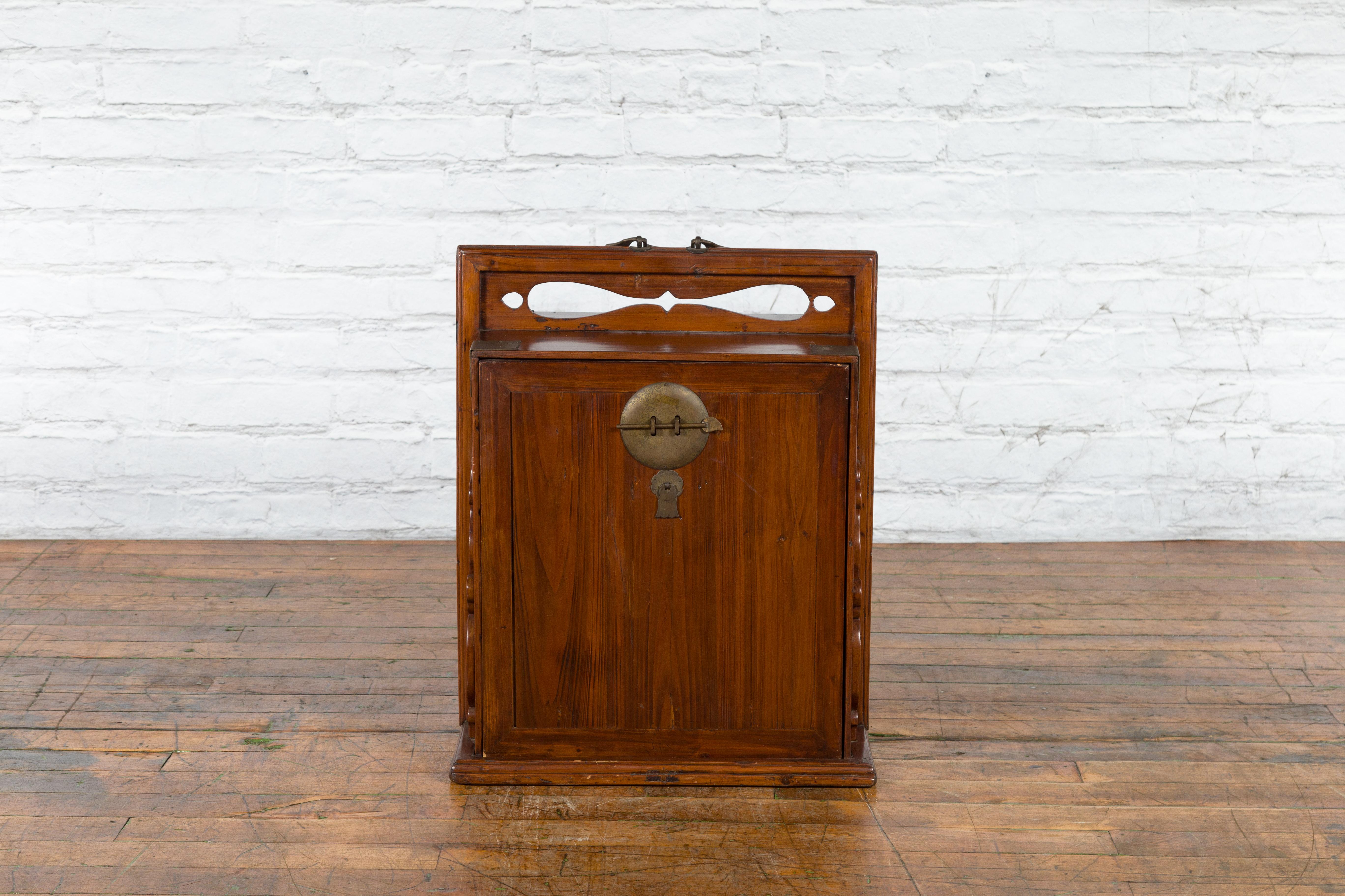 Carved Chinese Qing Dynasty Late 19th Century Traveler's Chest with Removable Door For Sale