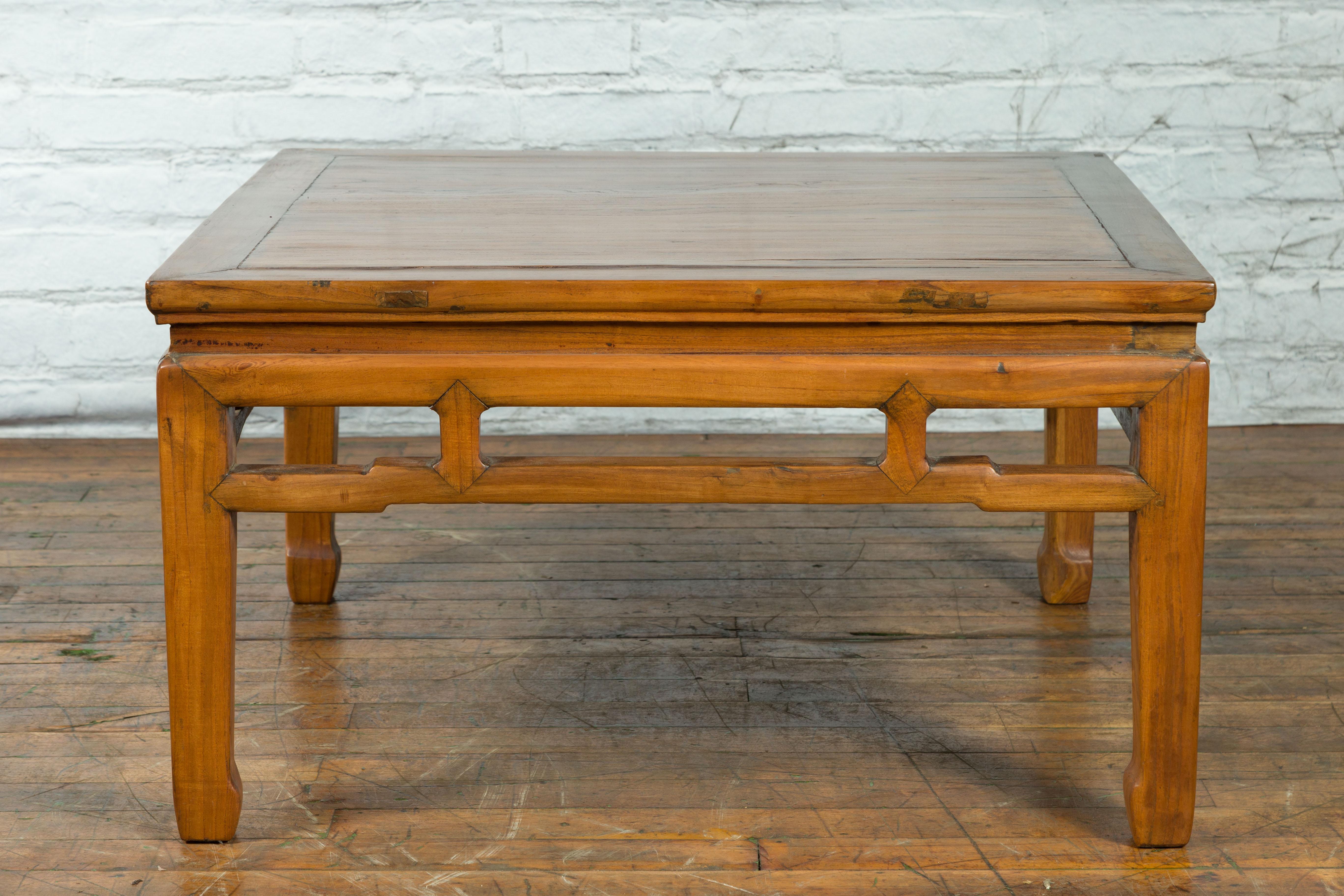 Chinese Qing Dynasty Low Table with Humpback Stretcher and Horse Hoof Feet 6
