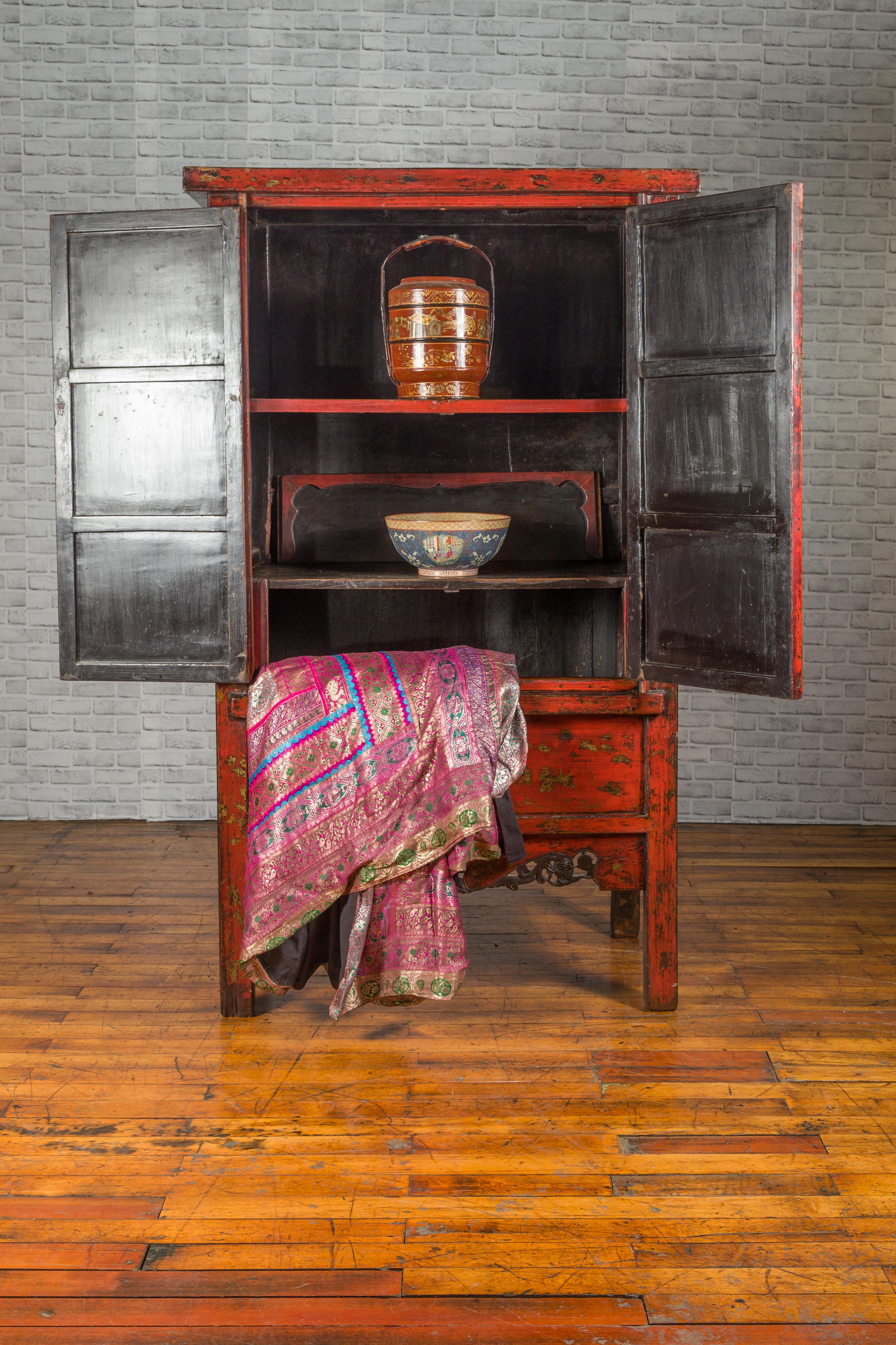 Chinese Qing Dynasty Style Red Lacquer Cabinet with Gilt Chinoiserie Decor In Good Condition For Sale In Yonkers, NY