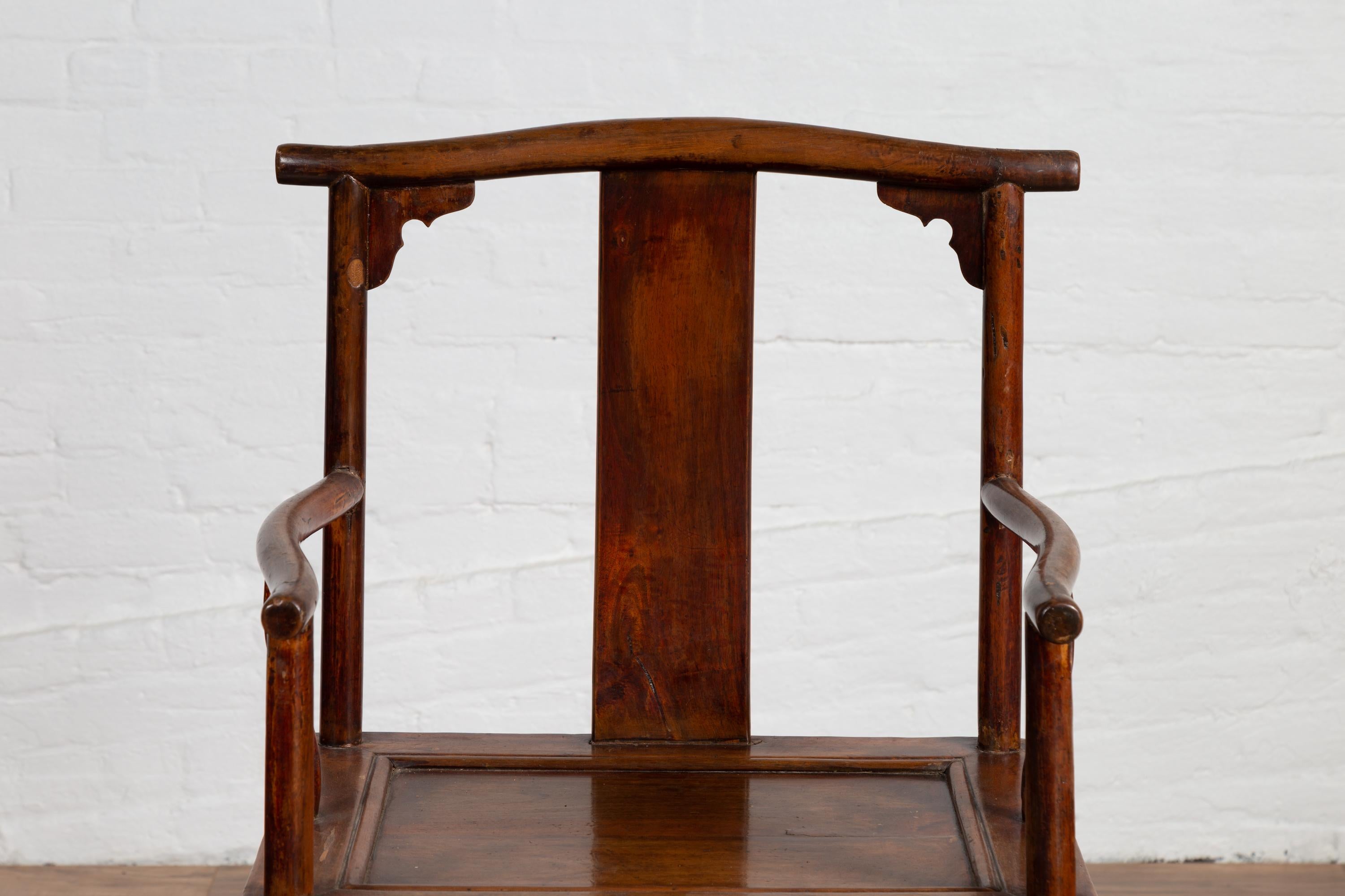 19th Century Chinese Qing Dynasty Period 1880s Official's Lamp-Hanger Wooden Armchair