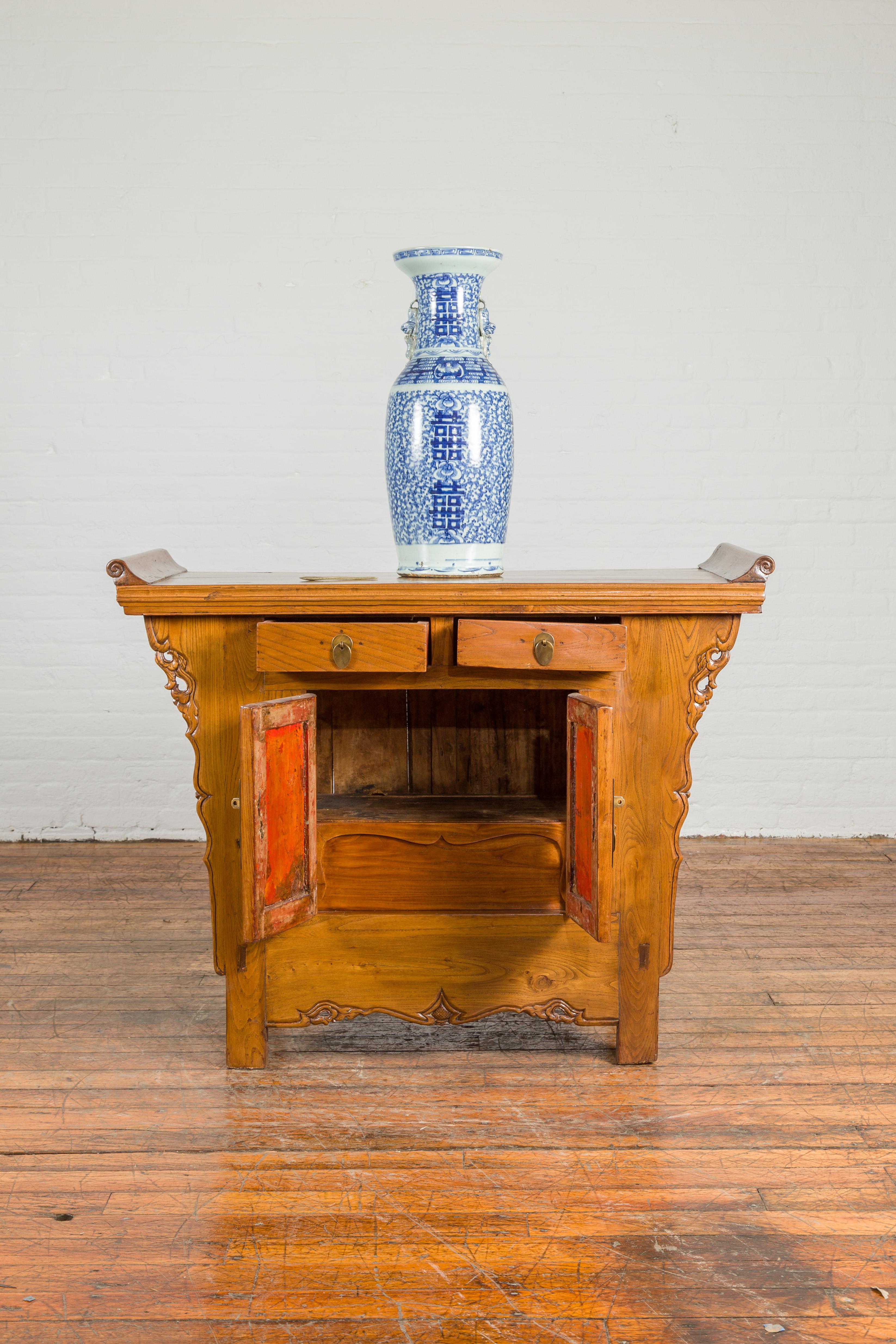 Chinese Qing Dynasty Period 19th Century Altar Cabinet with Natural Finish In Good Condition For Sale In Yonkers, NY