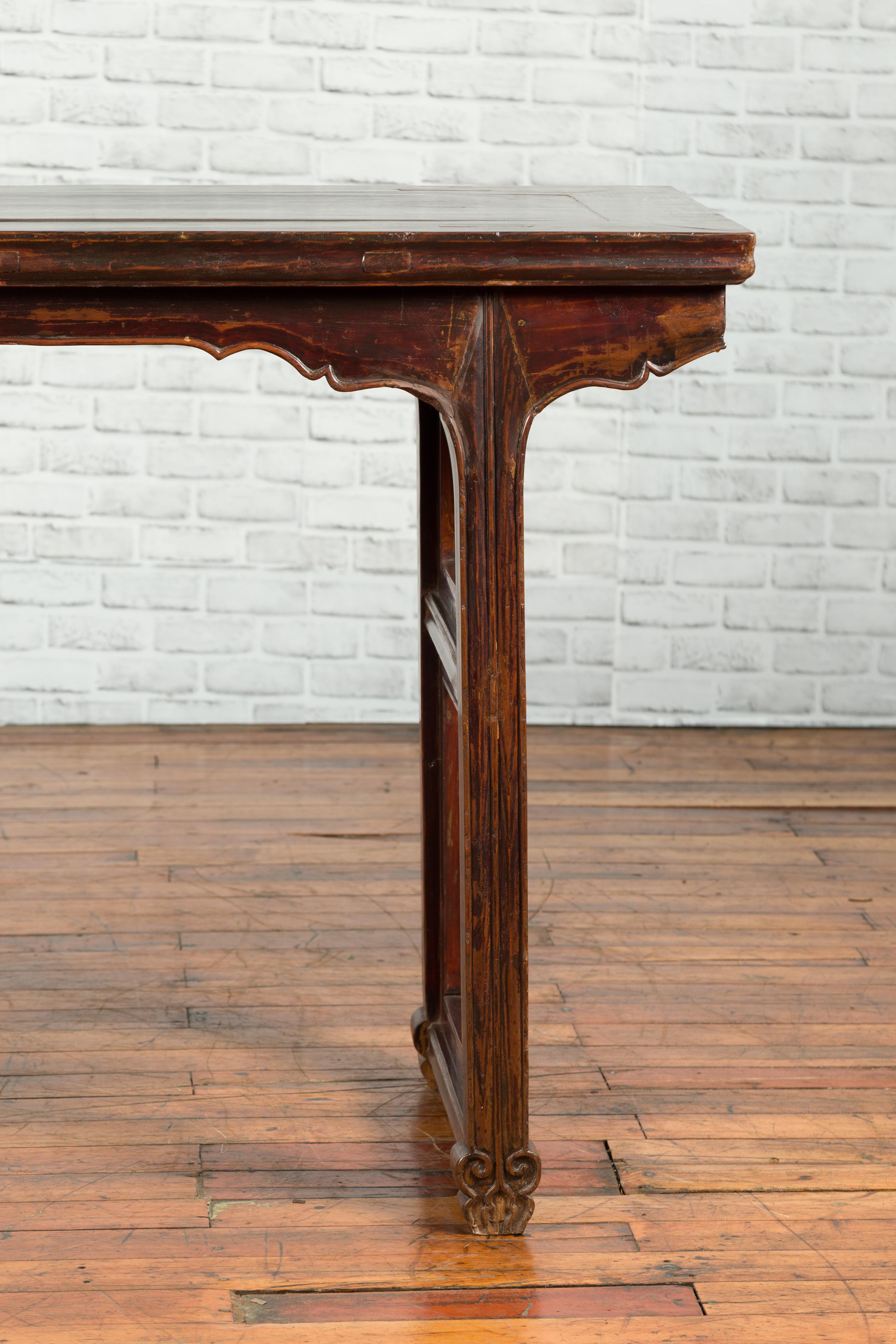Chinese Qing Dynasty Period 19th Century Altar Console Table with Carved Apron 3