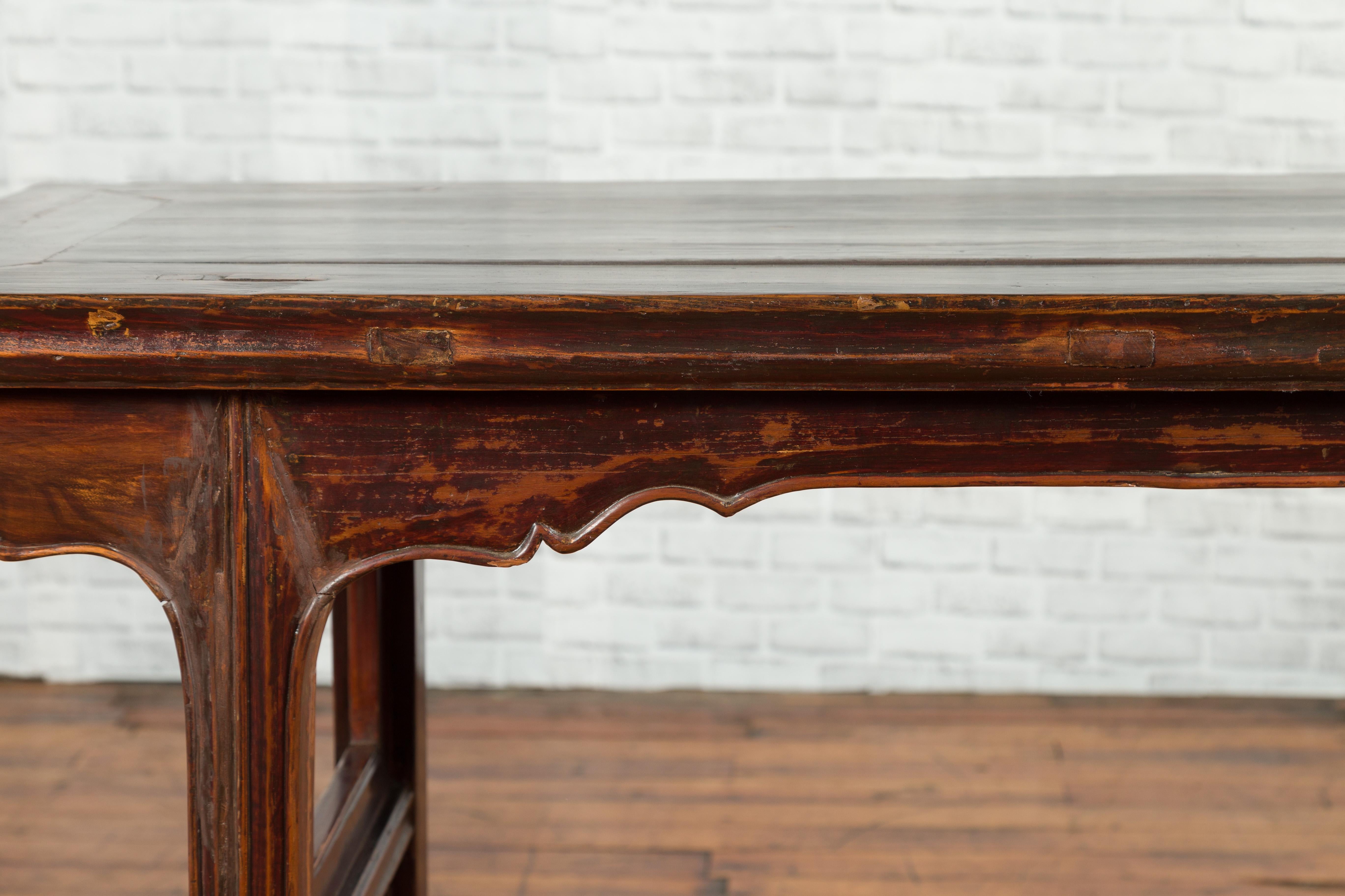 Chinese Qing Dynasty Period 19th Century Altar Console Table with Carved Apron 4
