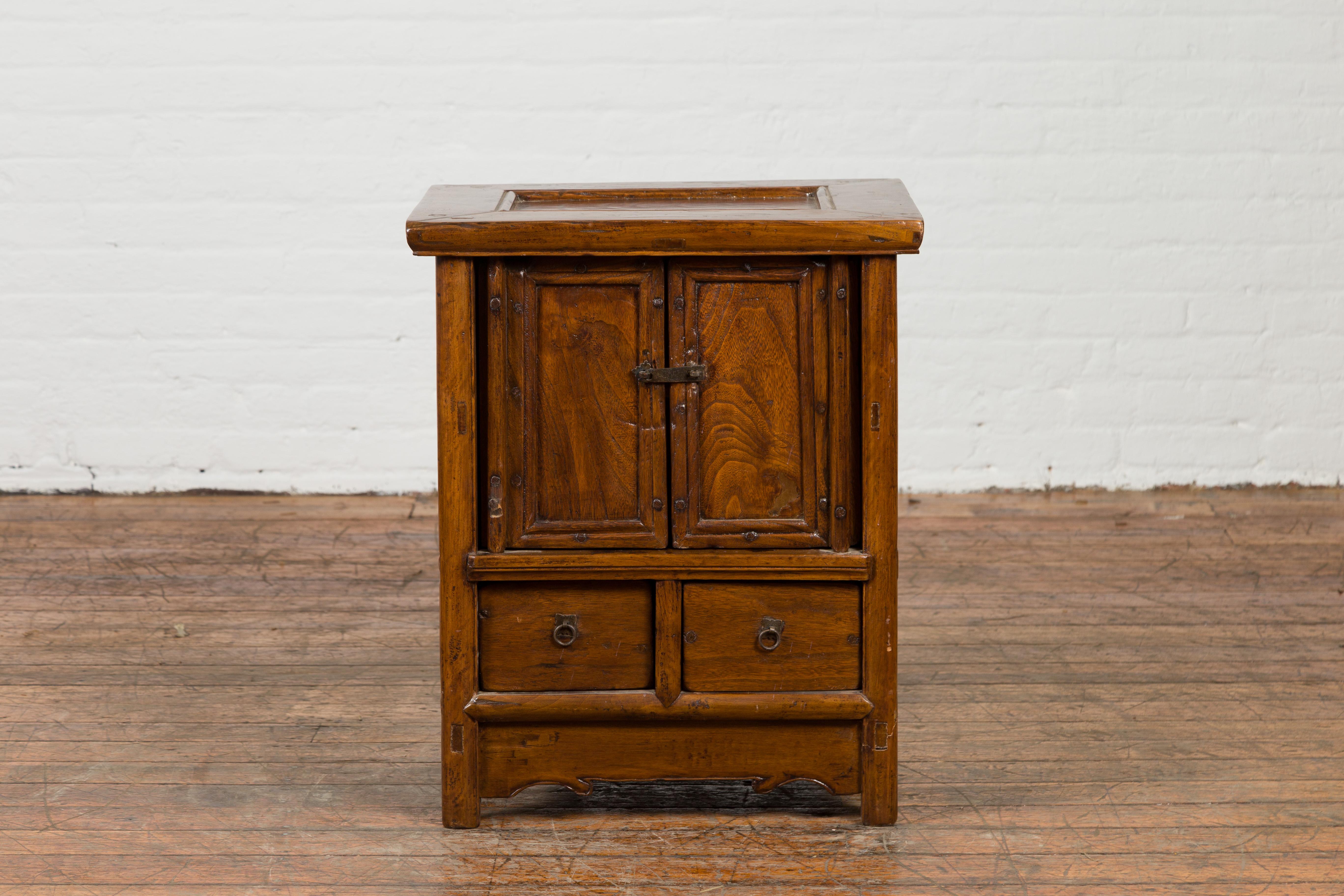 Chinese Qing Dynasty Period 19th Century Bedside Cabinet with Doors and Drawers In Good Condition In Yonkers, NY