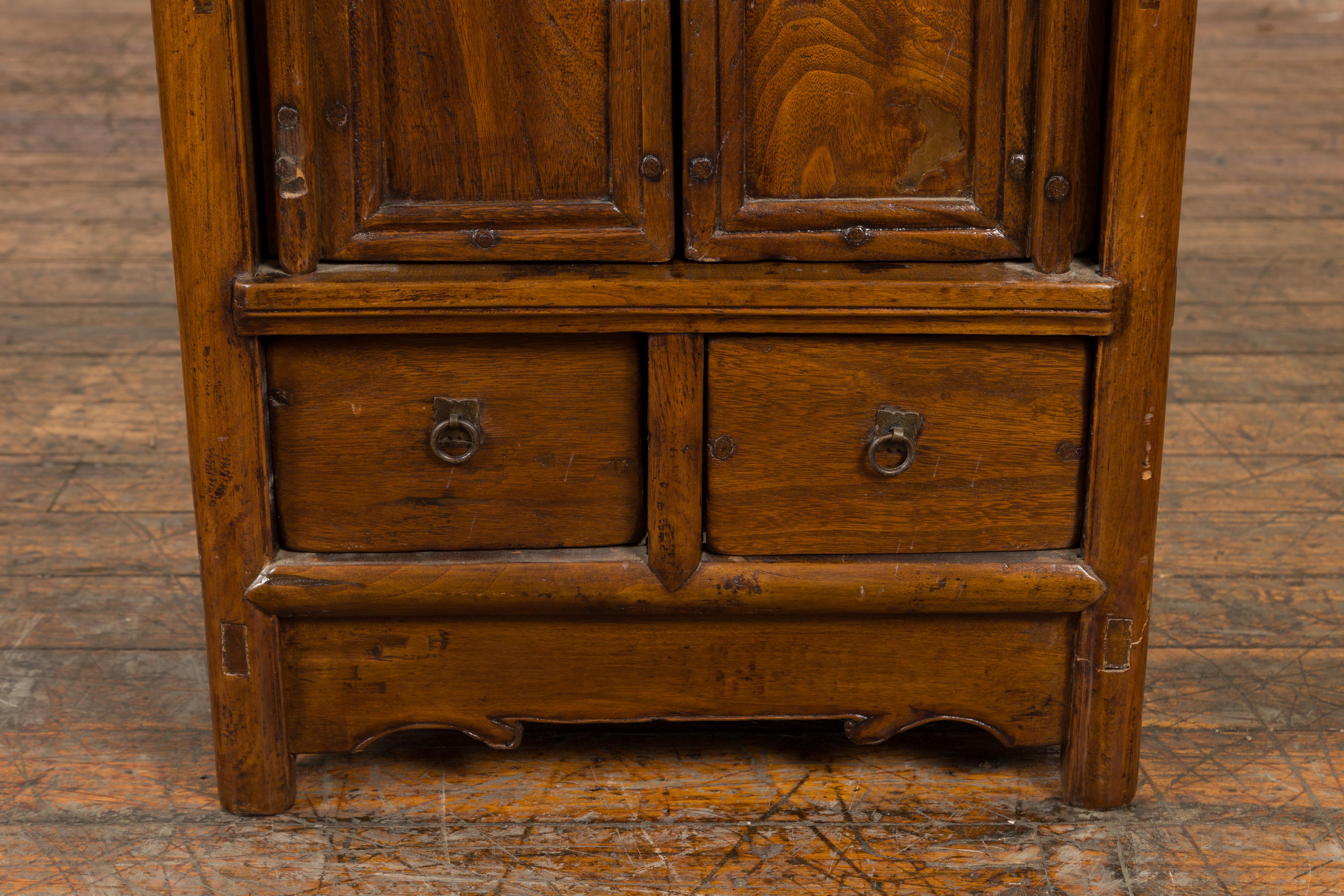 Chinese Qing Dynasty Period 19th Century Bedside Cabinet with Doors and Drawers 2