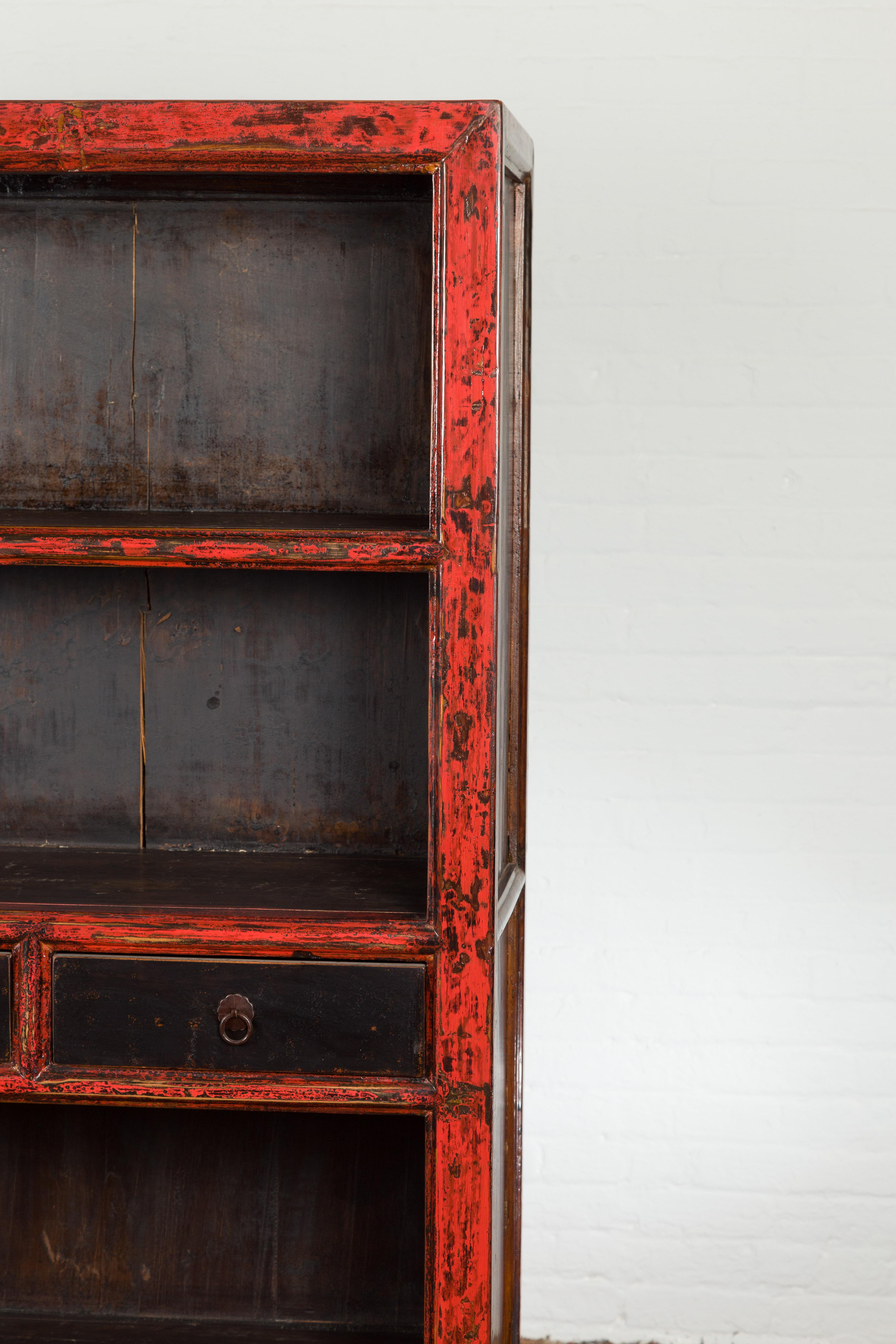 Chinese Qing Dynasty Period 19th Century Bookcase with Red and Brown Lacquer For Sale 5