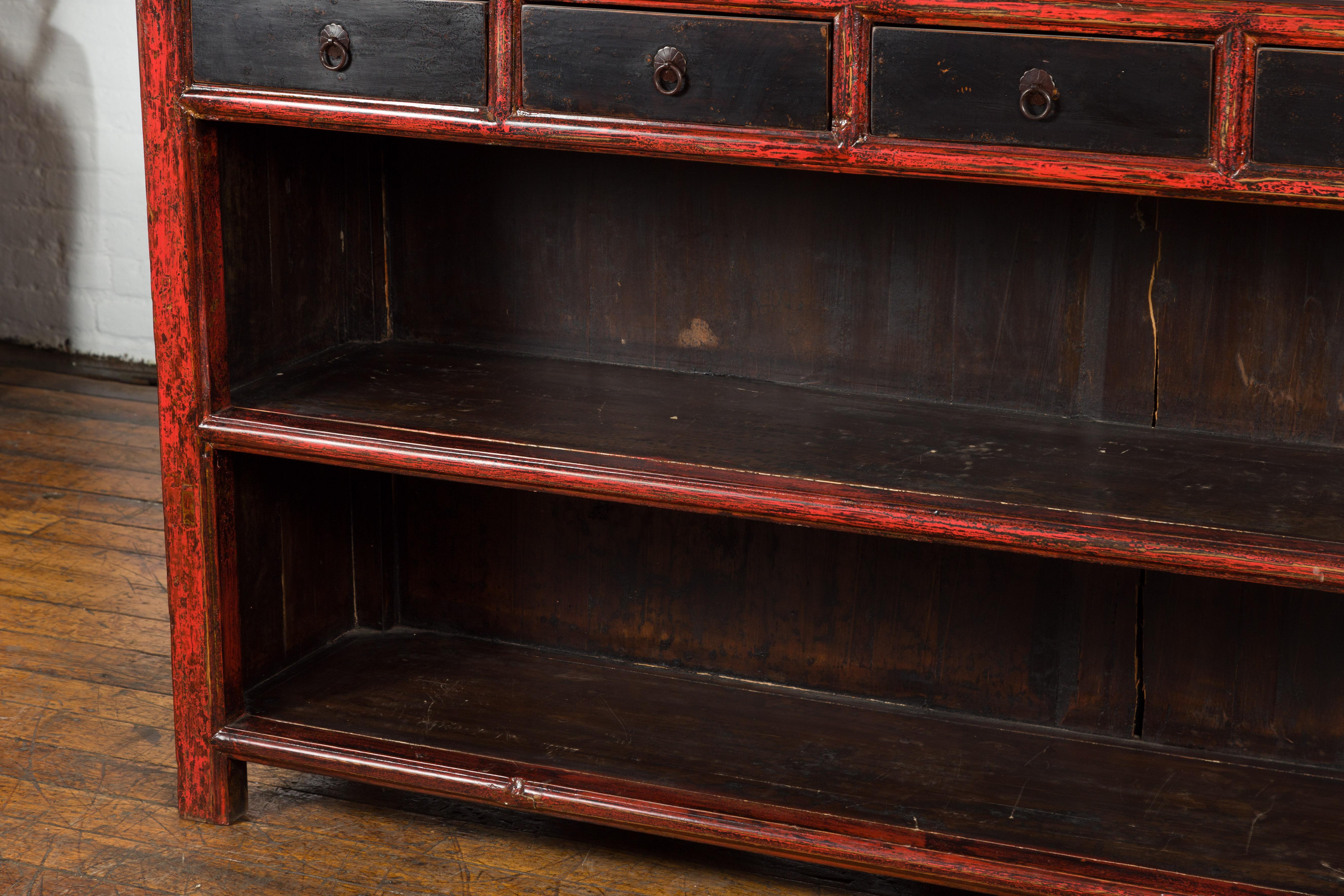 Chinese Qing Dynasty Period 19th Century Bookcase with Red and Brown Lacquer For Sale 7