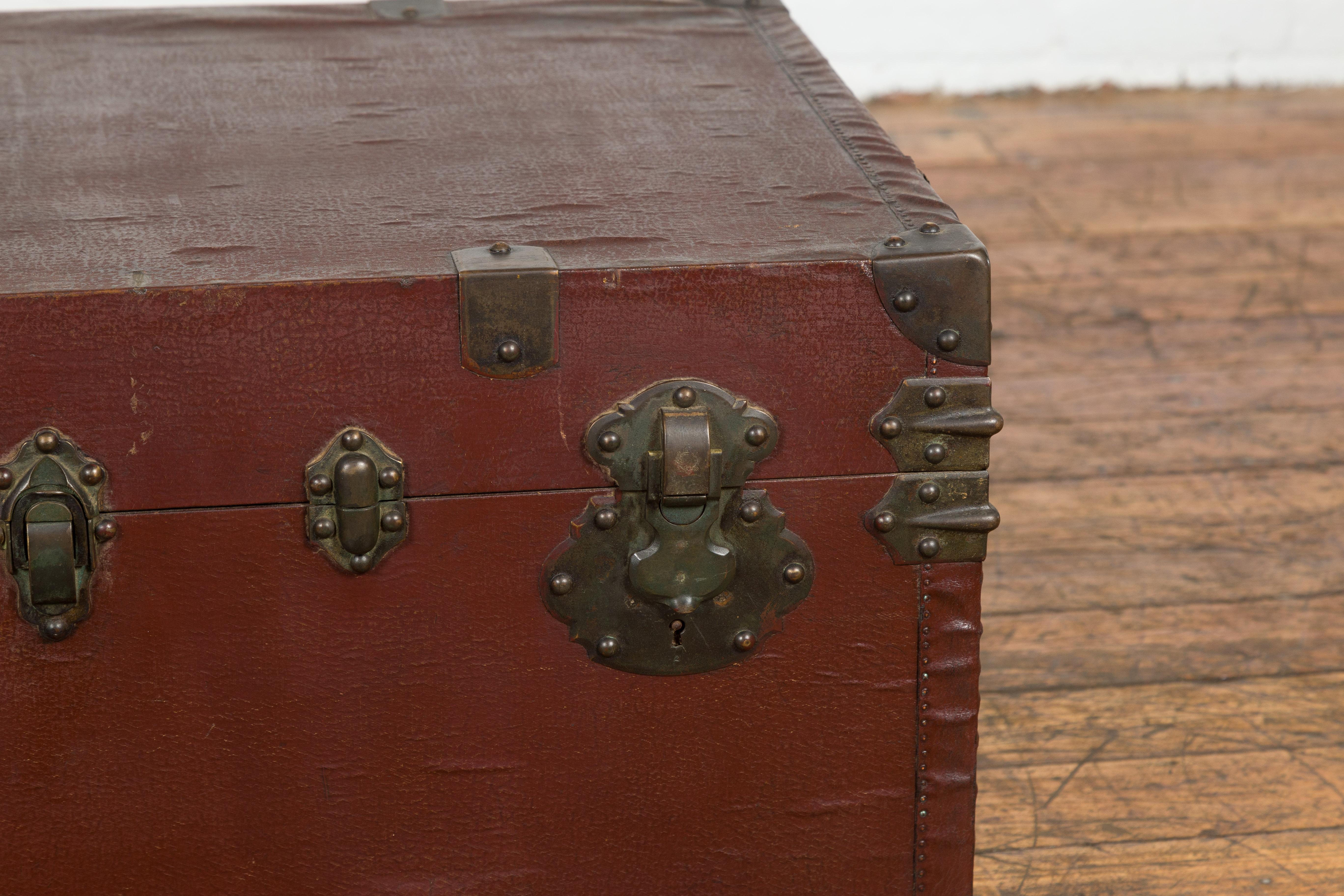 Chinese Qing Dynasty Period 19th Century Brown Leather Trunk with Brass Hardware For Sale 14