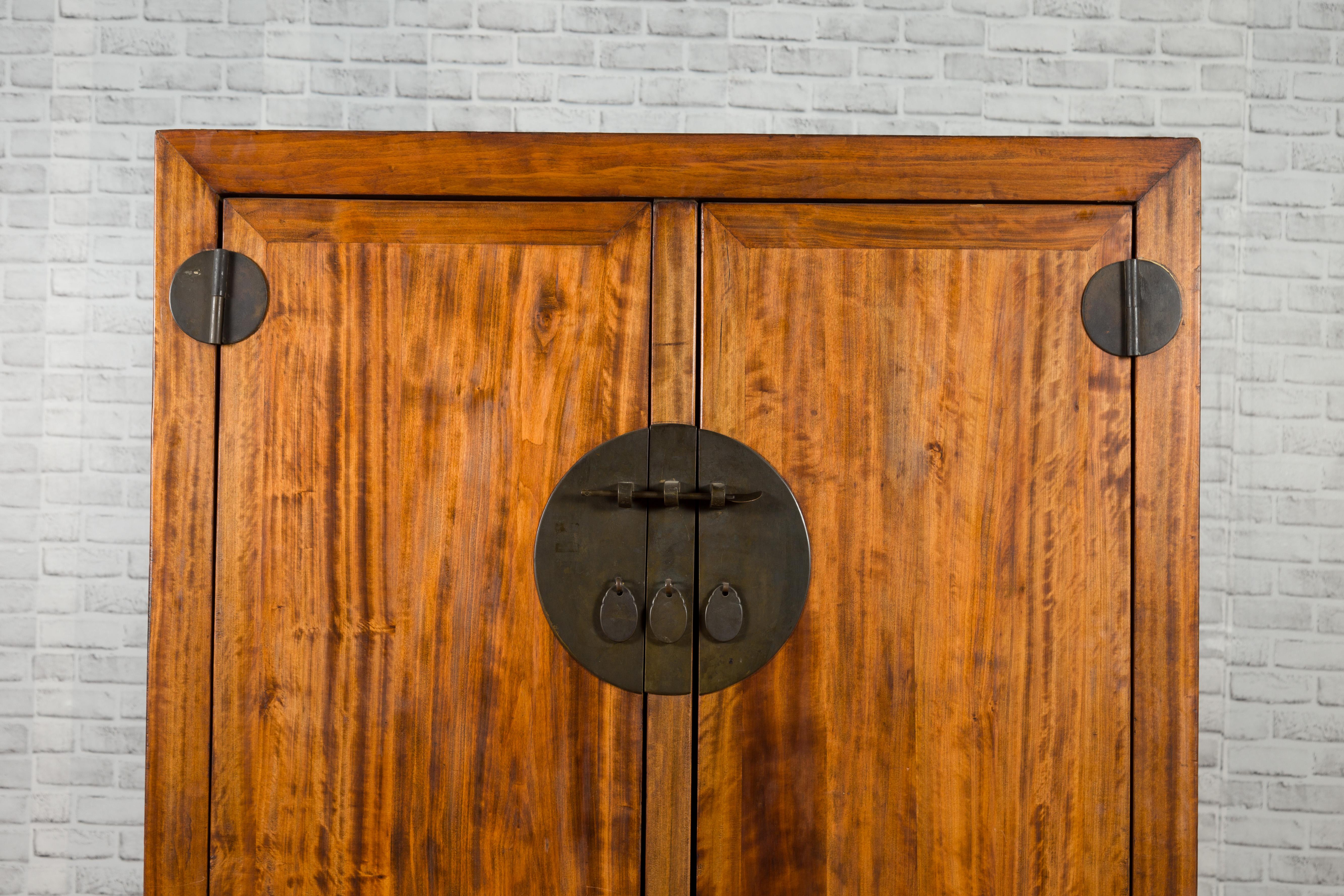 Chinese Qing Dynasty Period 19th Century Cabinet with Hidden Drawers and Panel For Sale 2