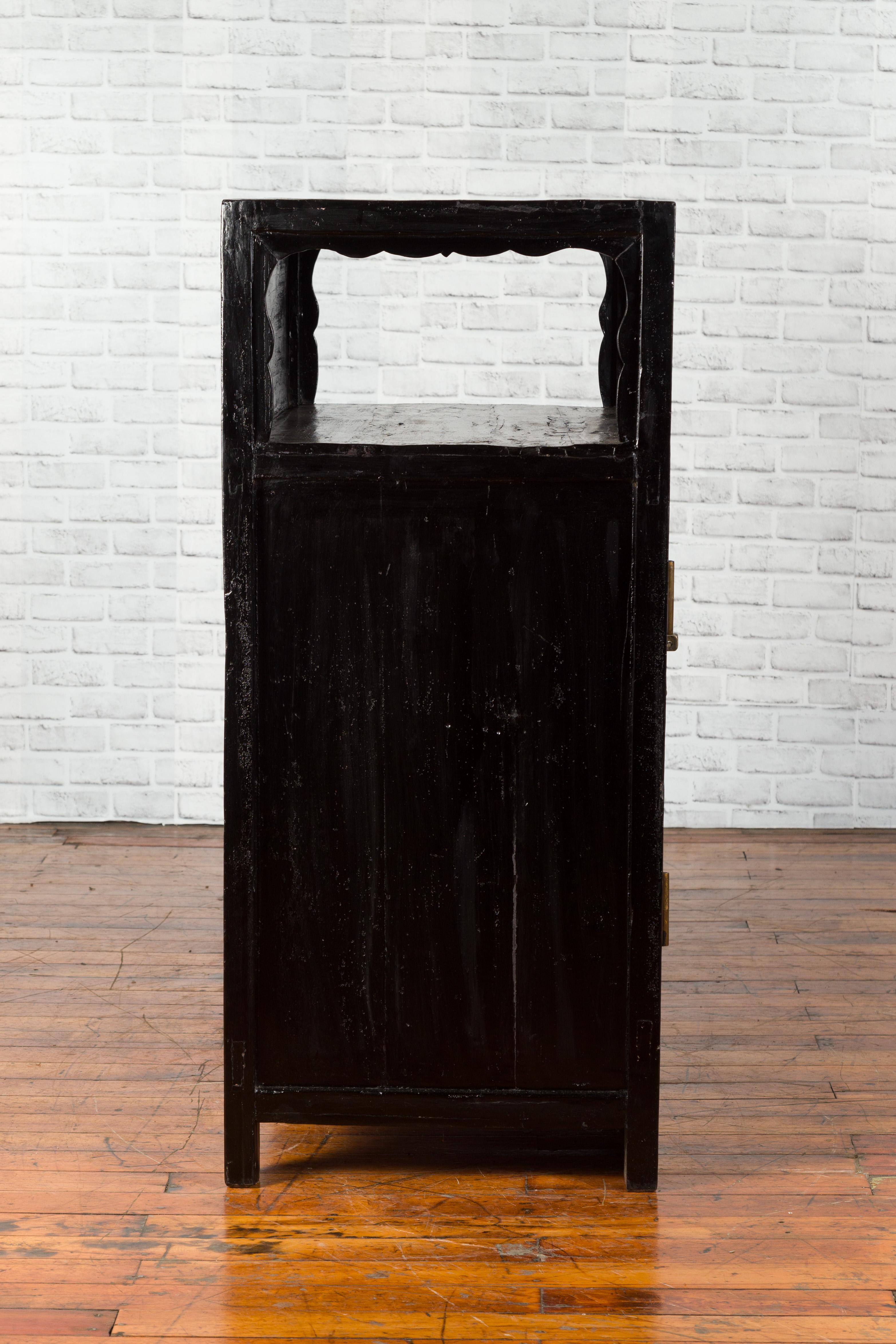 Chinese Qing Dynasty Period 19th Century Cabinet with Original Brown Lacquer For Sale 7