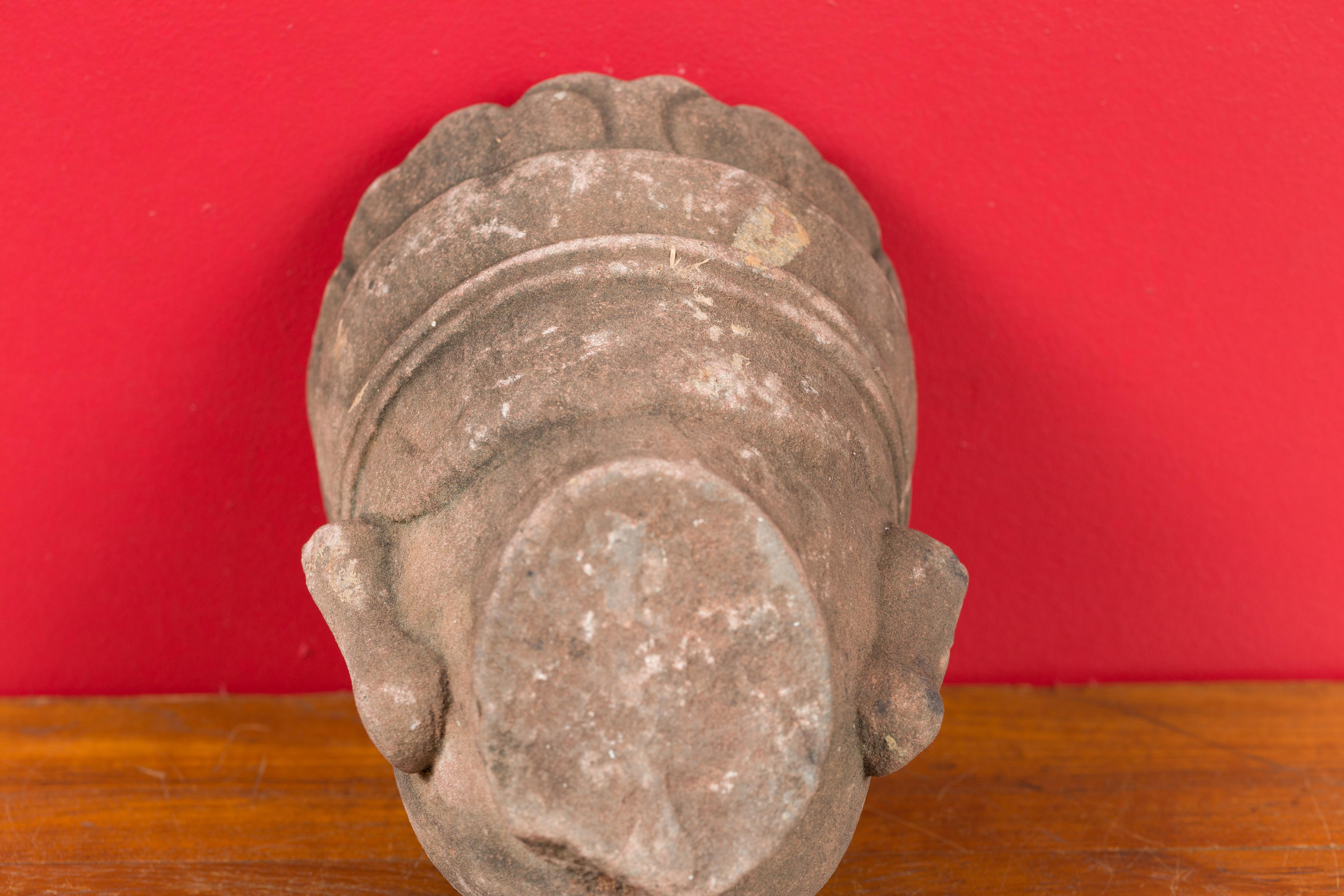 Sculpture de tête sculptée d'un homme officiel de la période de la dynastie chinoise Qing du 19ème siècle en vente 3