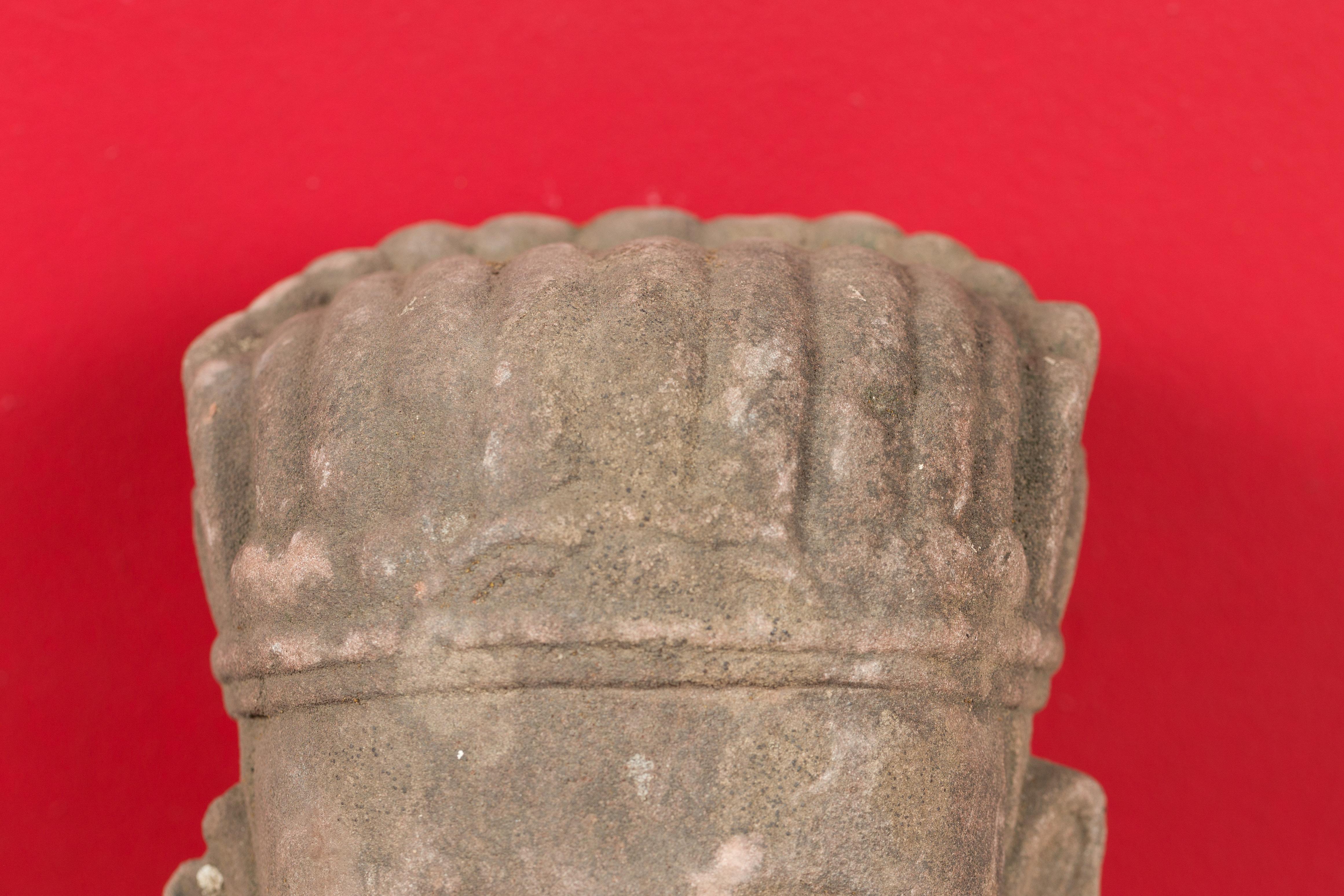 Sculpté Sculpture de tête sculptée d'un homme officiel de la période de la dynastie chinoise Qing du 19ème siècle en vente
