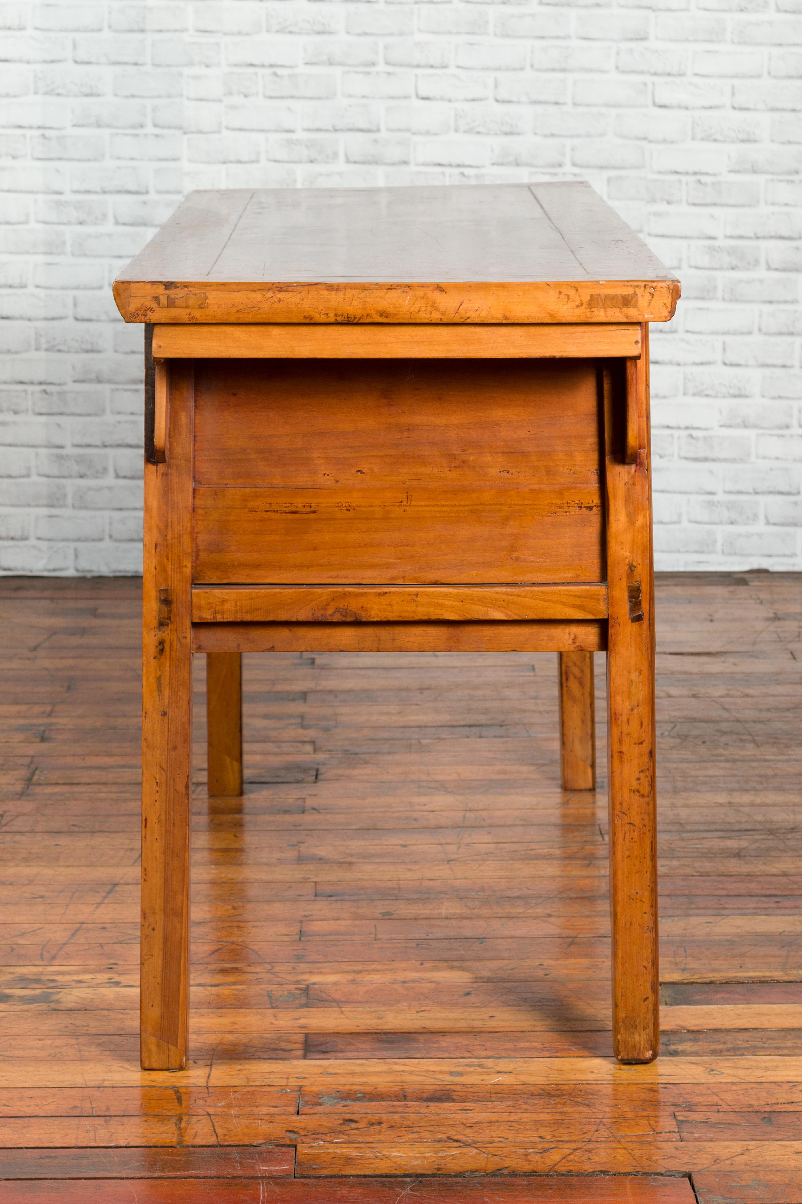 Chinese Qing Dynasty Period 19th Century Elm Sideboard with Dragon Carved Apron For Sale 11