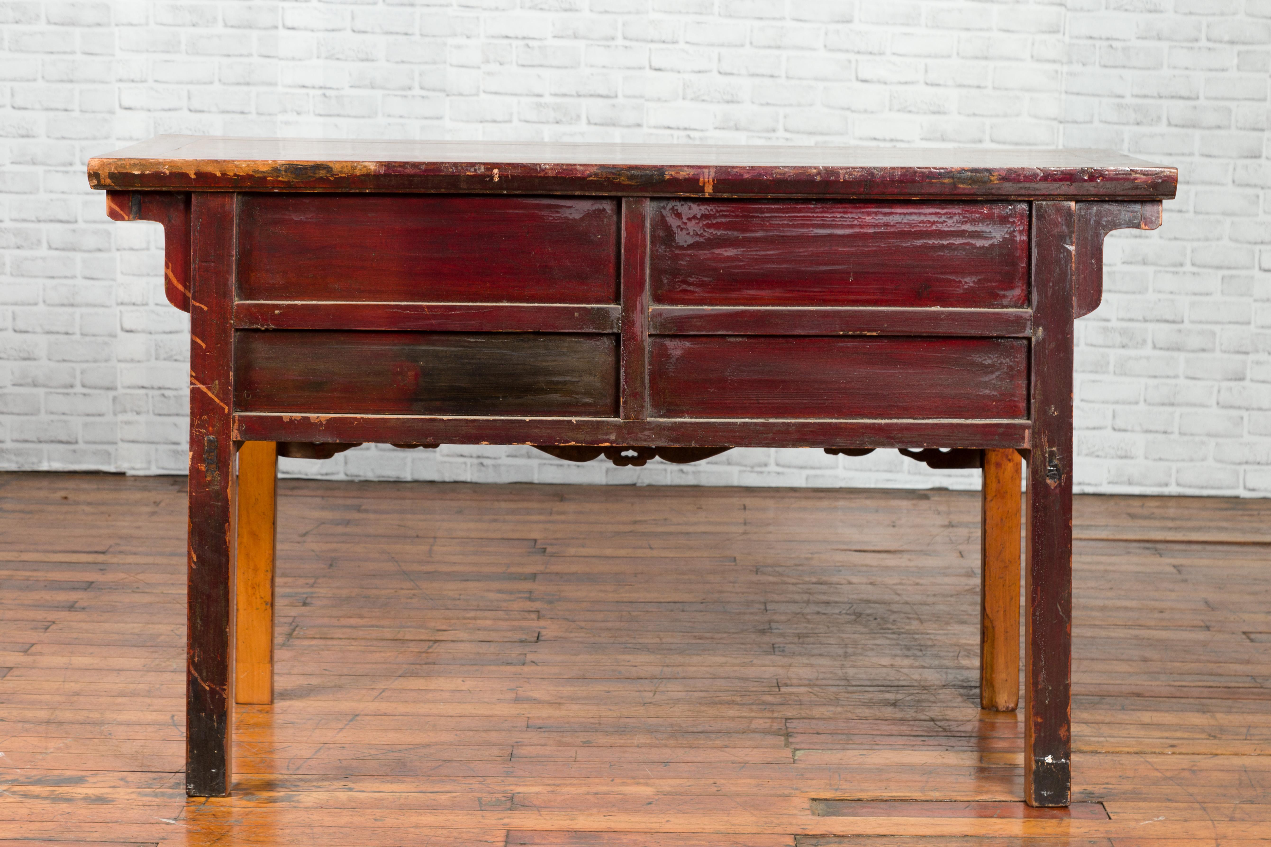 Chinese Qing Dynasty Period 19th Century Elm Sideboard with Dragon Carved Apron For Sale 12